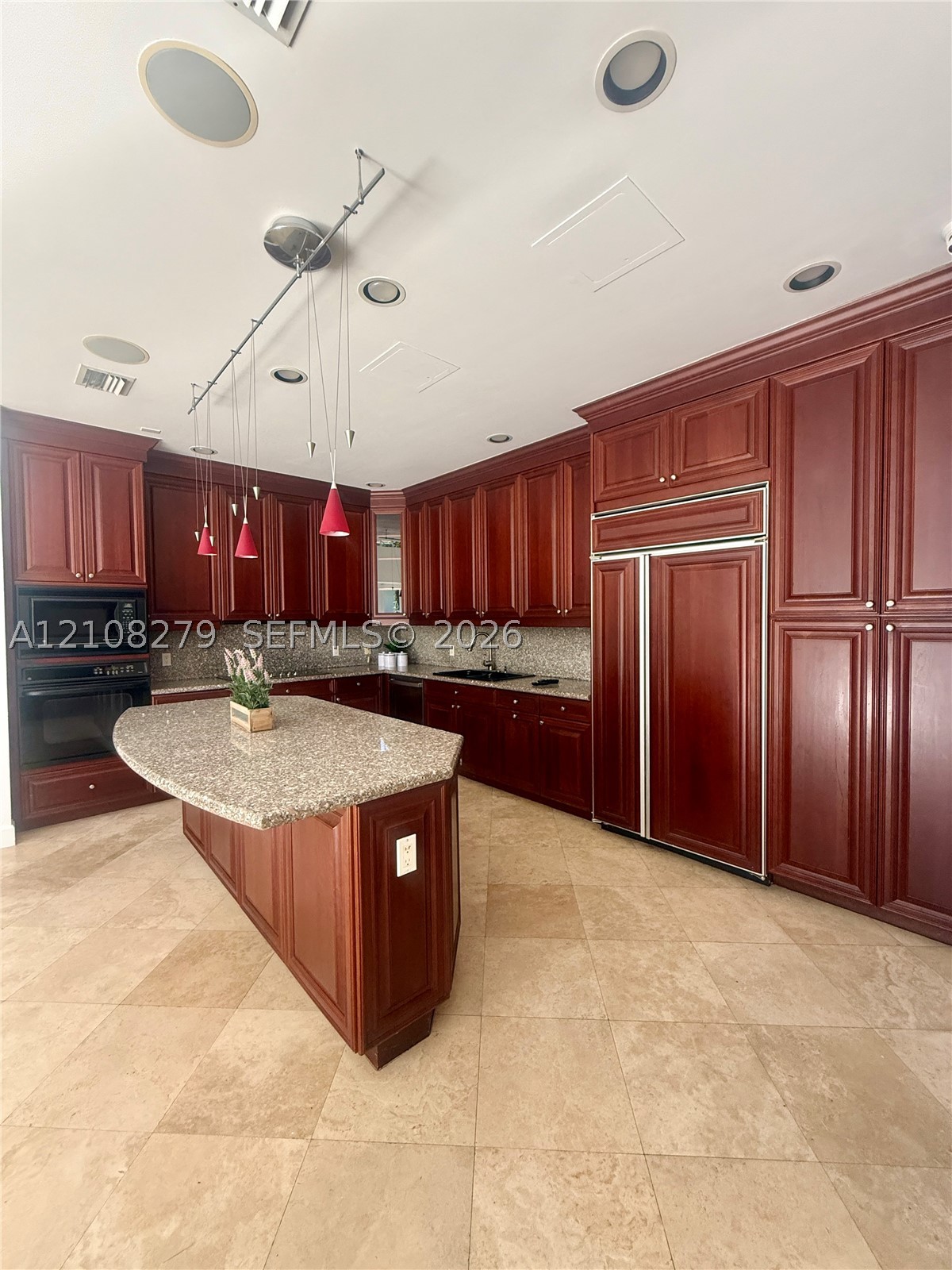 19424 39th Ave, Sunny Isles Beach FL 33160
