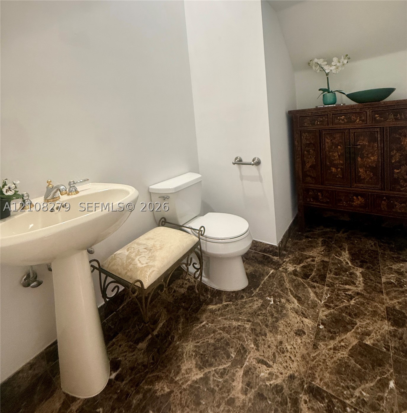 19424 39th Ave, Sunny Isles Beach FL 33160