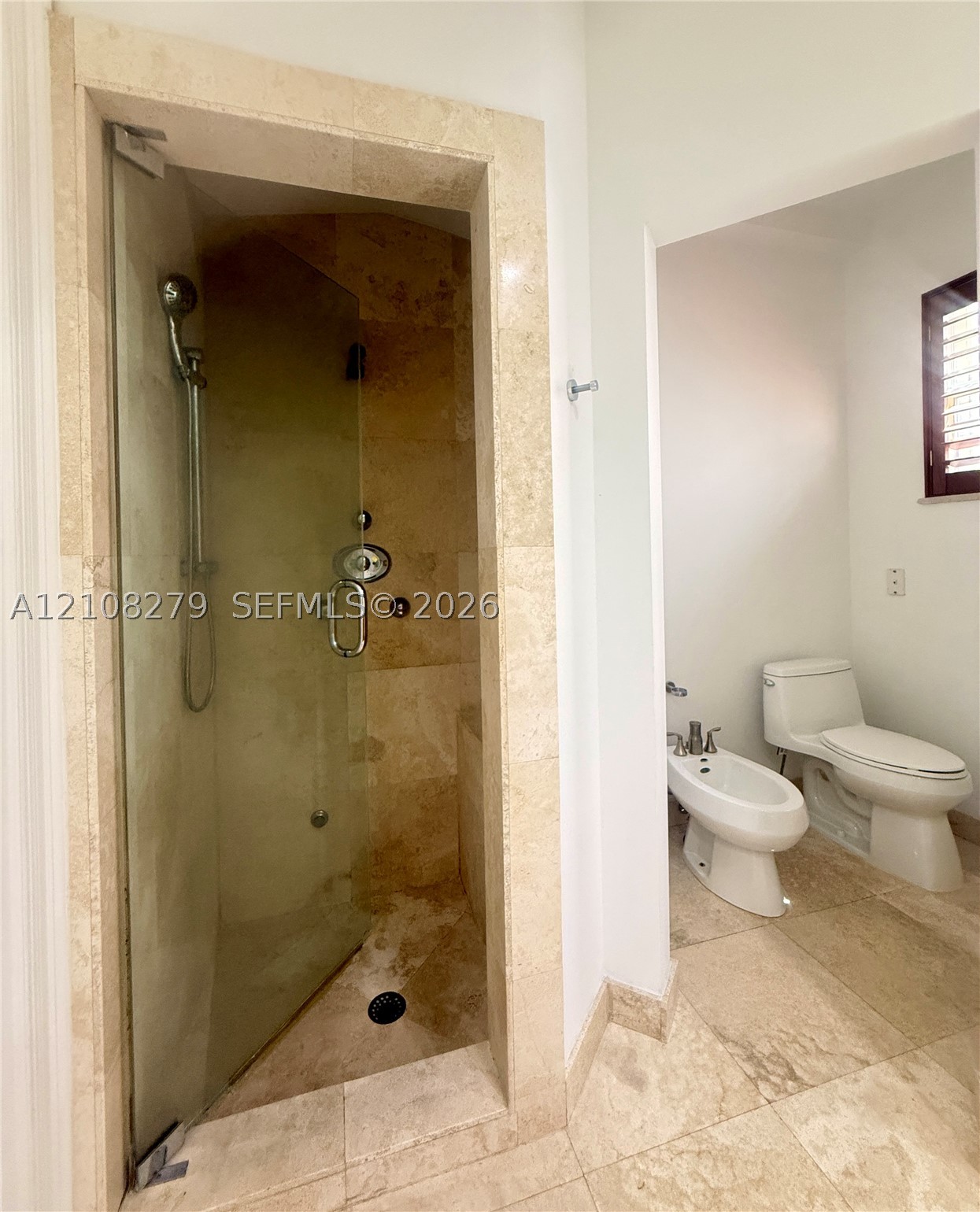 19424 39th Ave, Sunny Isles Beach FL 33160