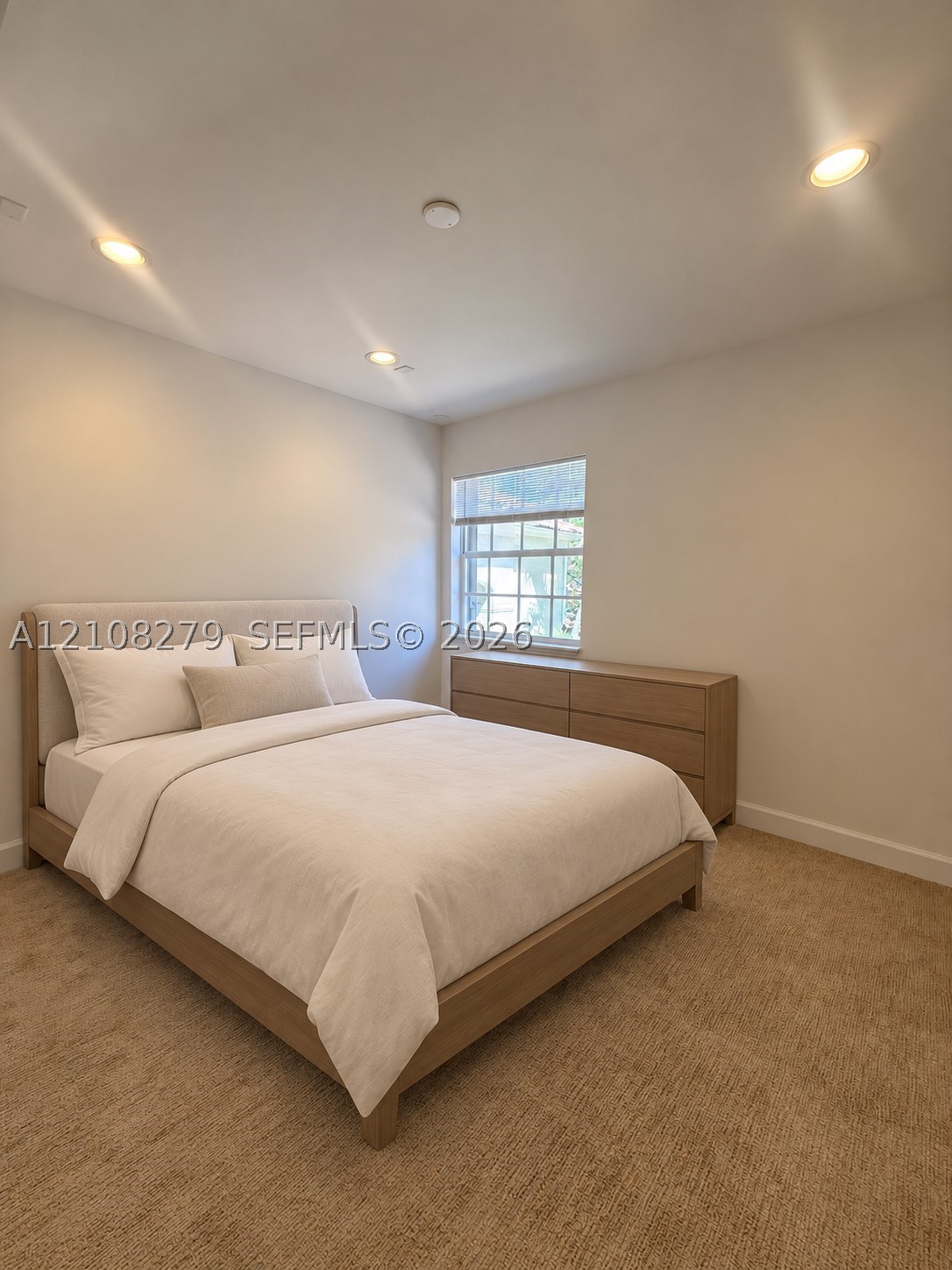 19424 39th Ave, Sunny Isles Beach FL 33160