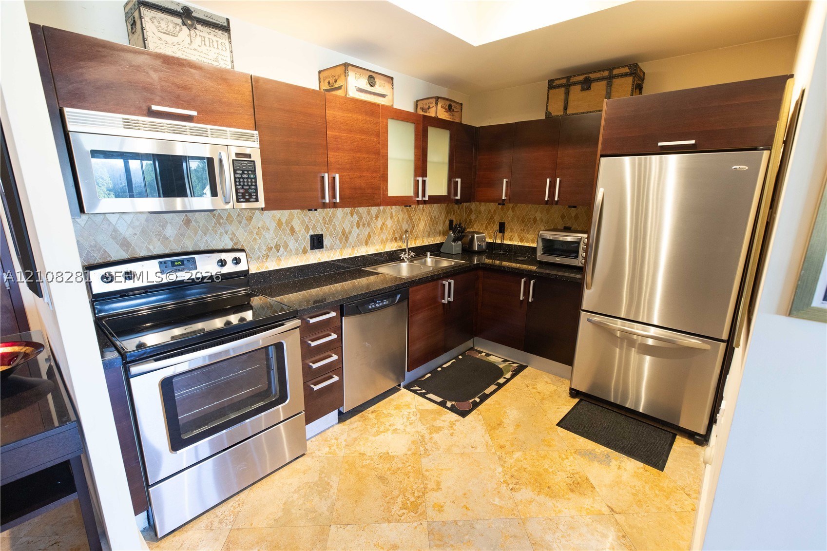 #<MlsListing:0x00007ff7ba3bed90>