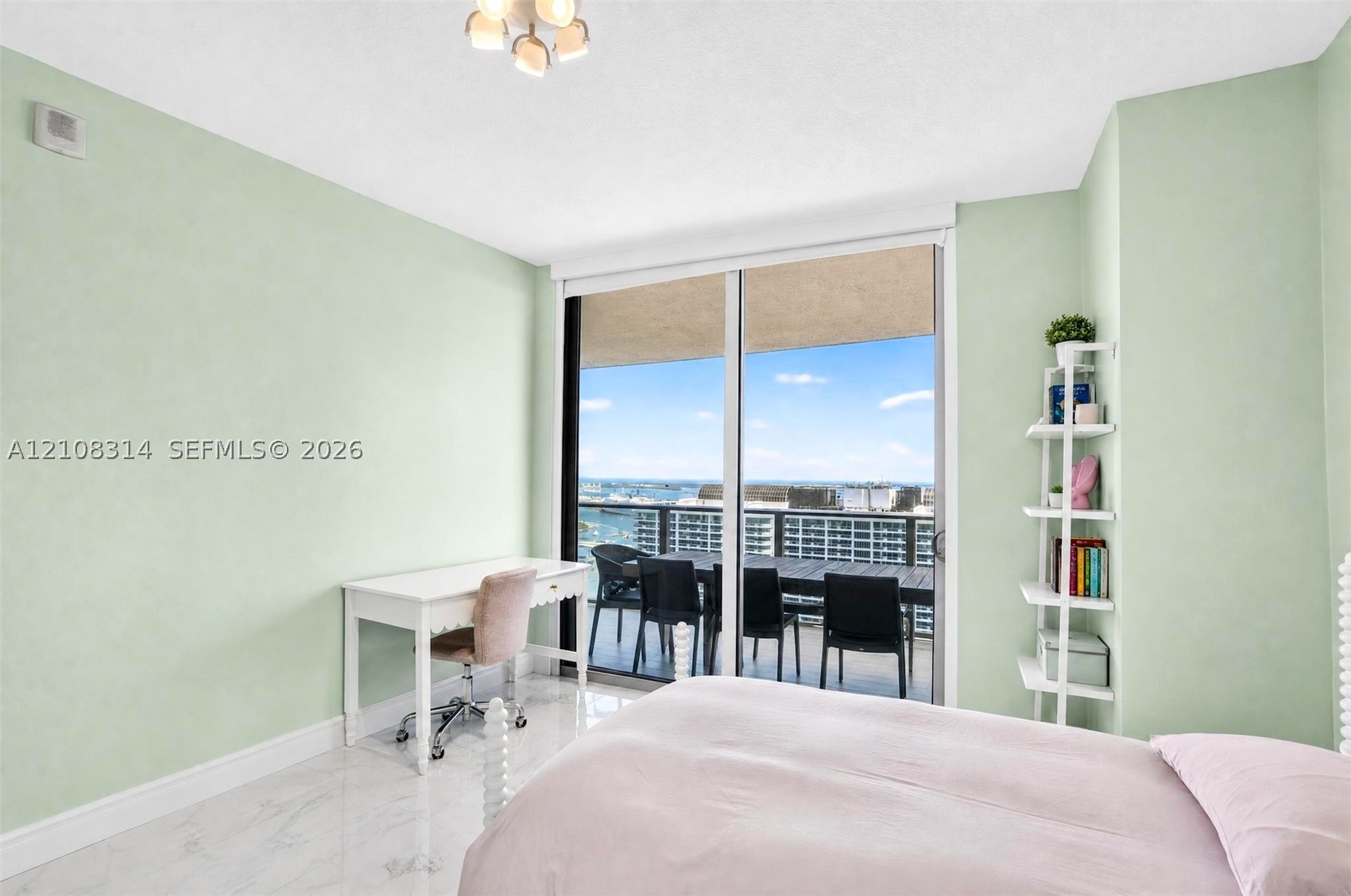 488 NE 18th St #4010, Miami FL 33132