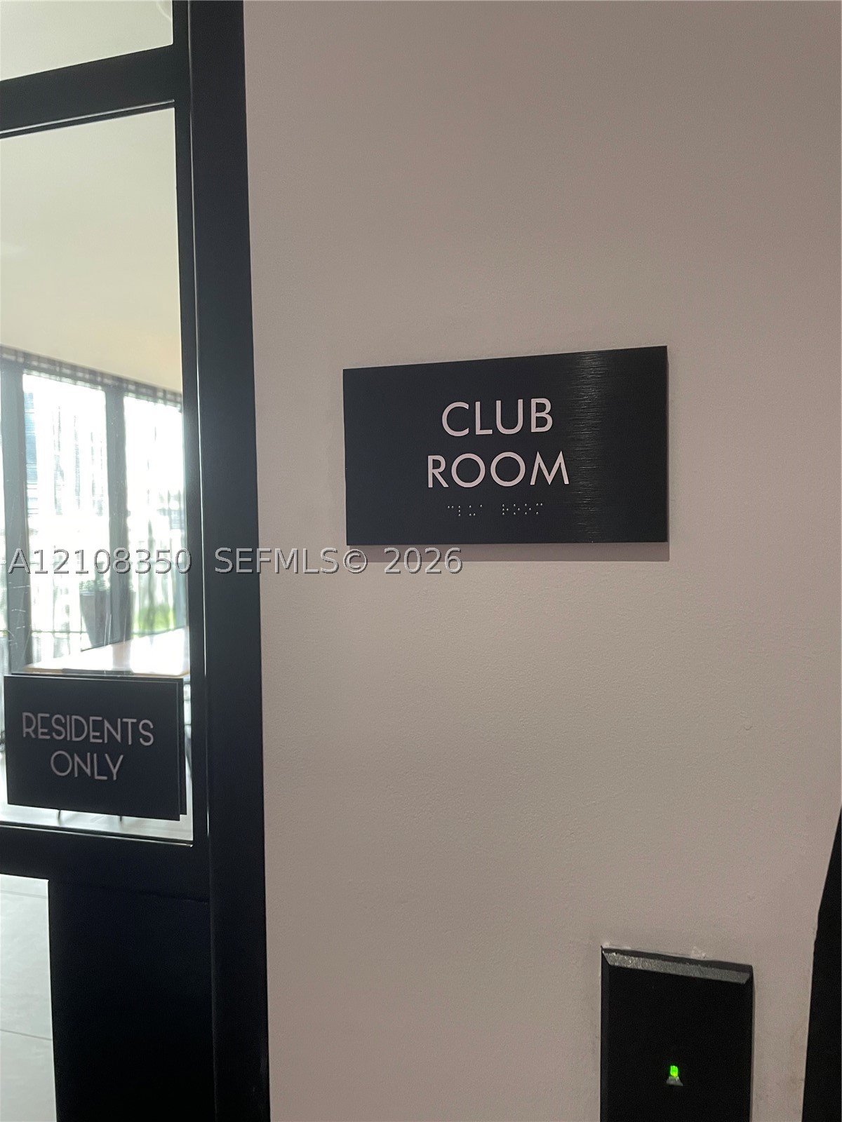 121 NE 34th St #1403, Miami FL 33137