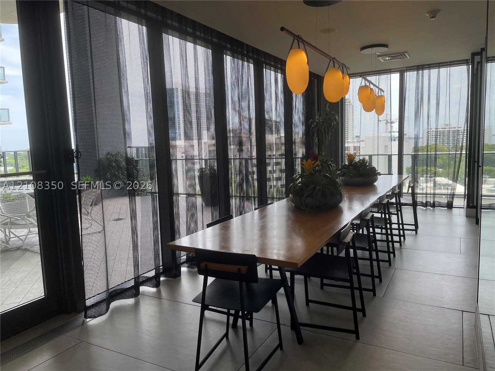 121 NE 34th St #1403, Miami FL 33137