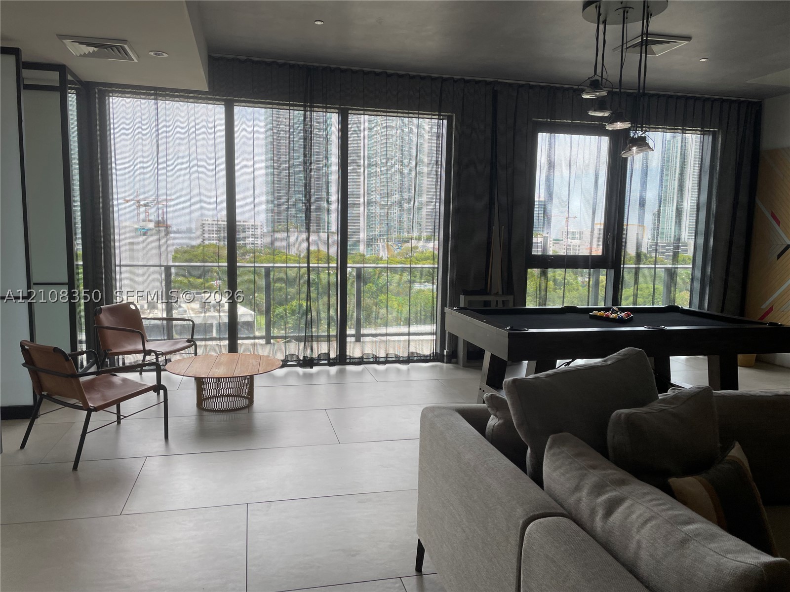 121 NE 34th St #1403, Miami FL 33137