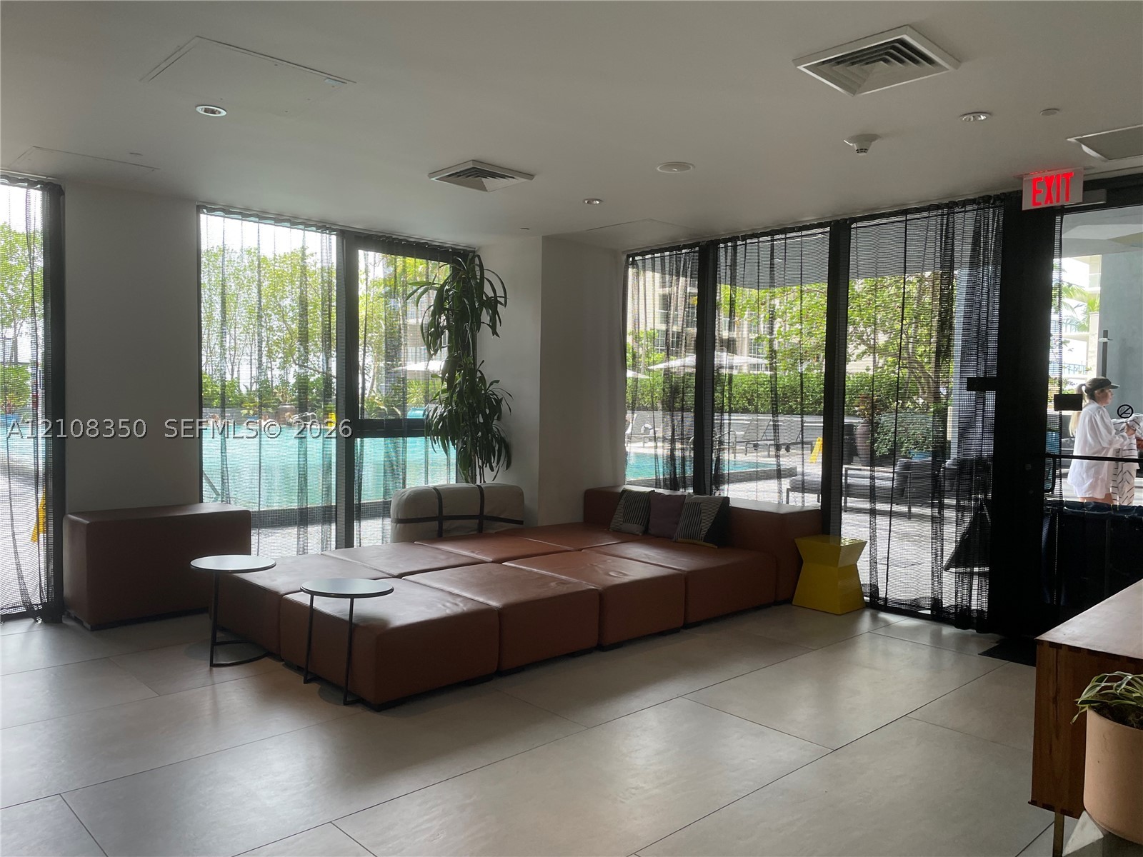 121 NE 34th St #1403, Miami FL 33137