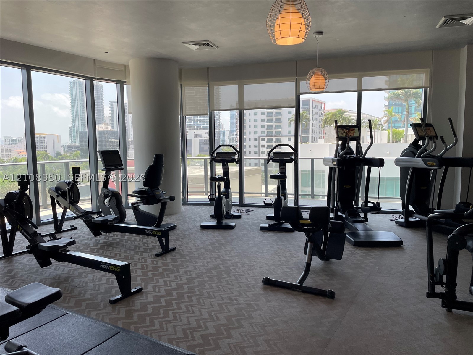 121 NE 34th St #1403, Miami FL 33137