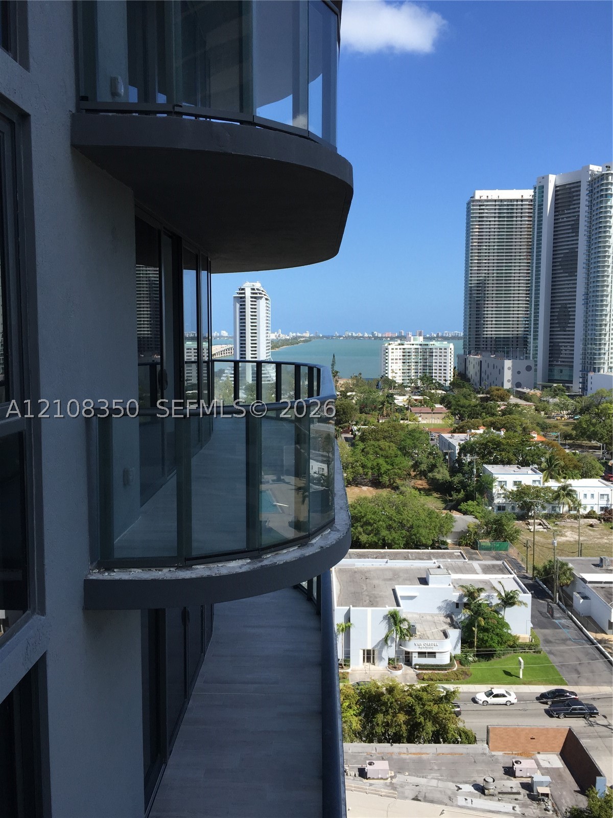 121 NE 34th St #1403, Miami FL 33137