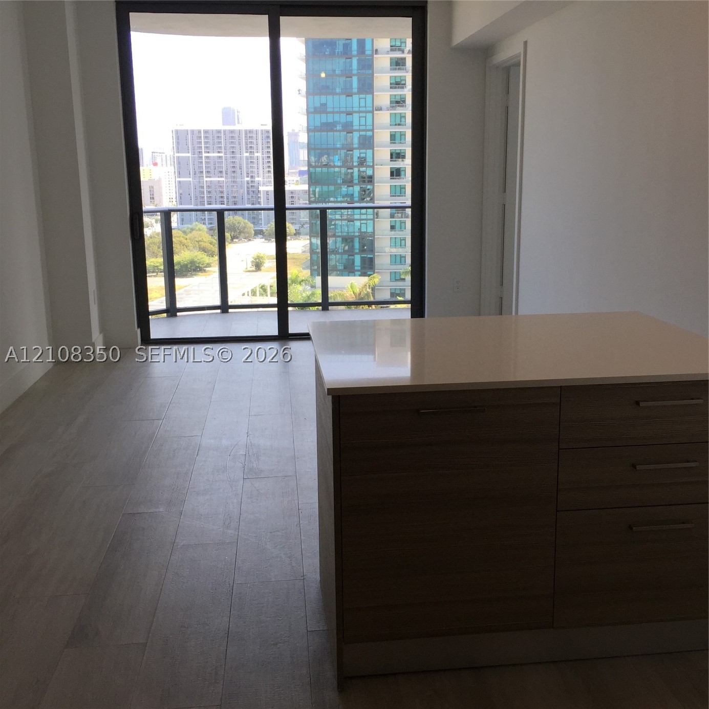 121 NE 34th St #1403, Miami FL 33137