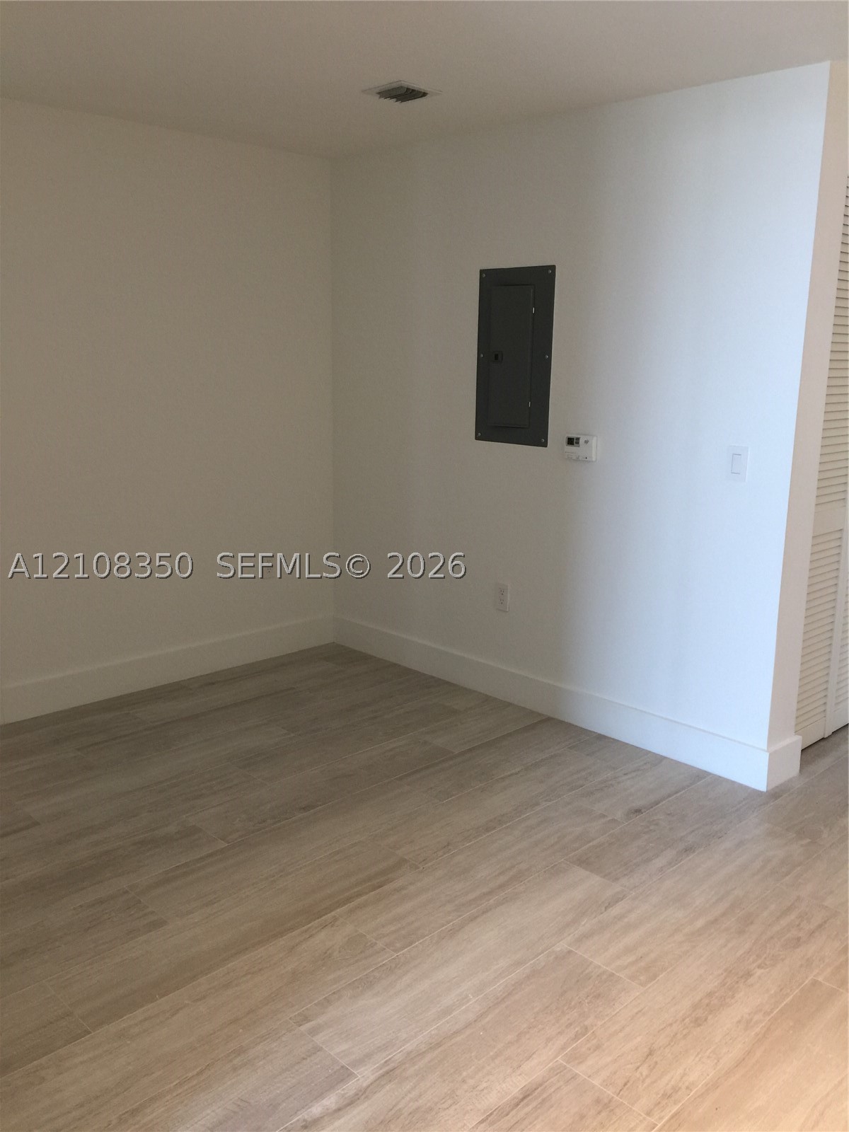 121 NE 34th St #1403, Miami FL 33137