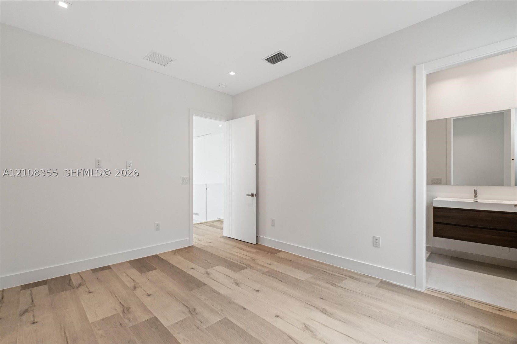 10536 NW 67th Ter #10536, Doral FL 33178