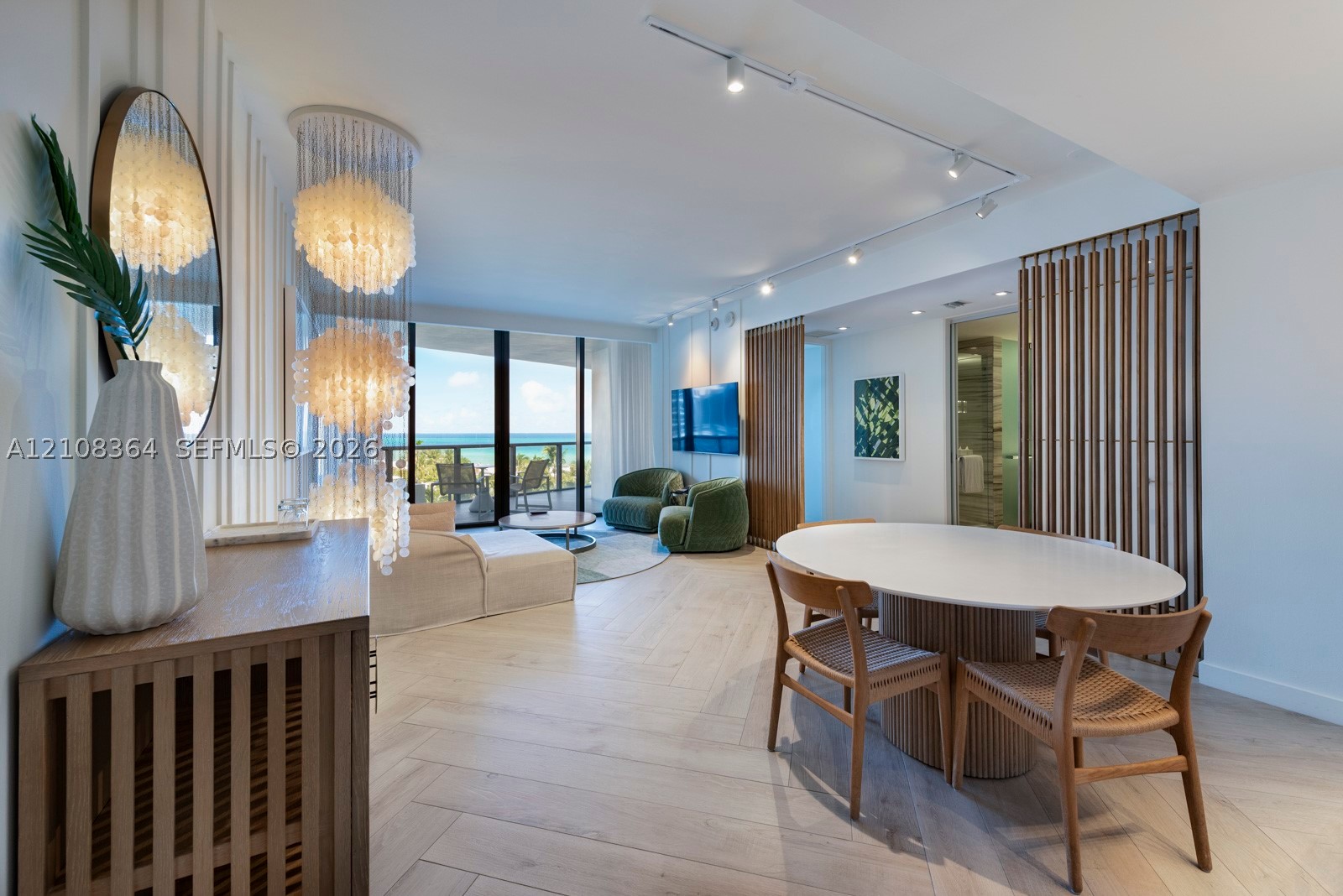 2201 Collins Ave #615, Miami Beach FL 33139