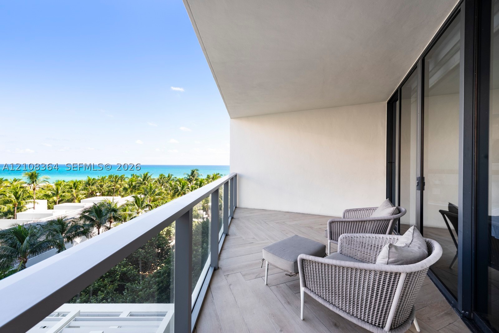 2201 Collins Ave #615, Miami Beach FL 33139