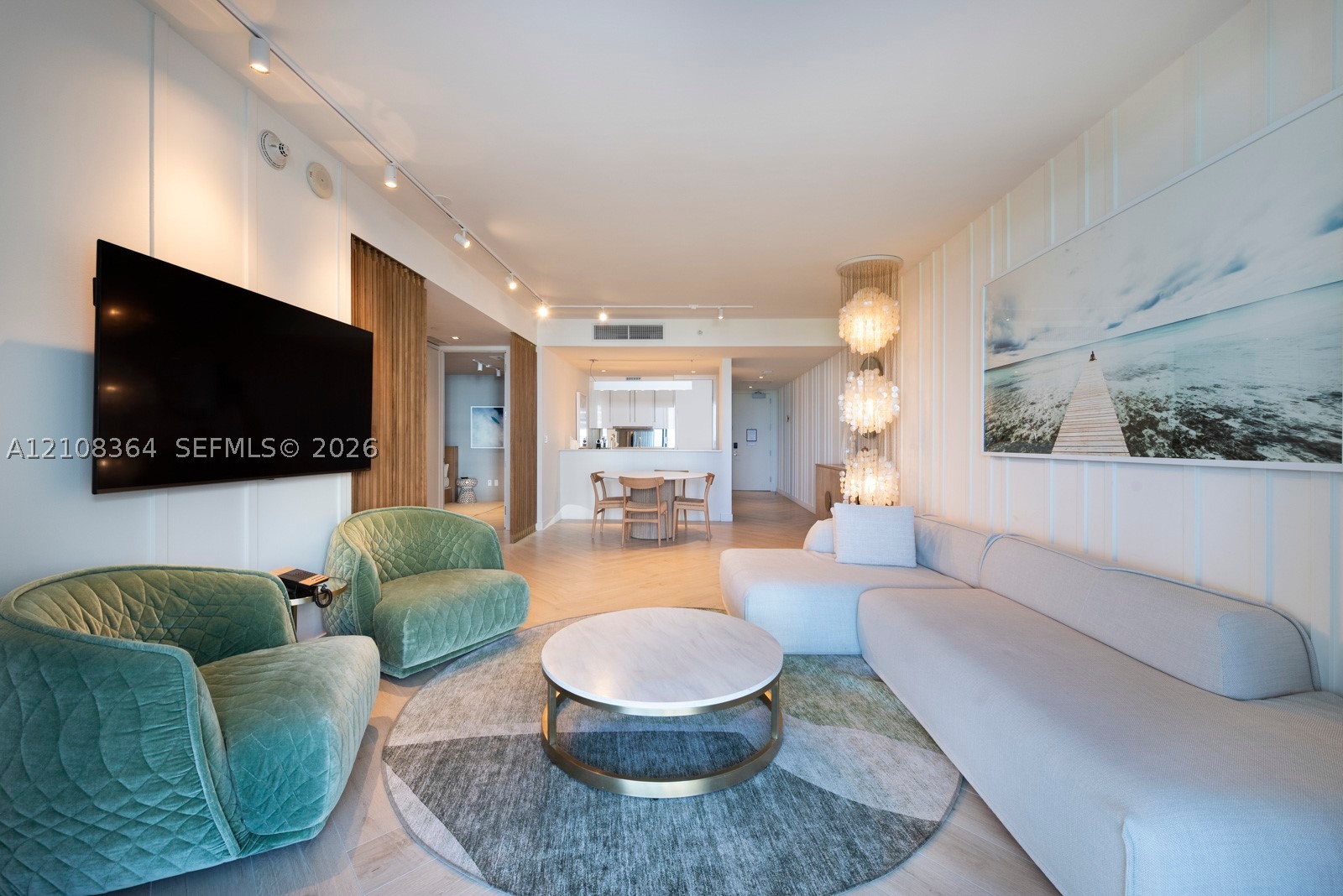 2201 Collins Ave #615, Miami Beach FL 33139