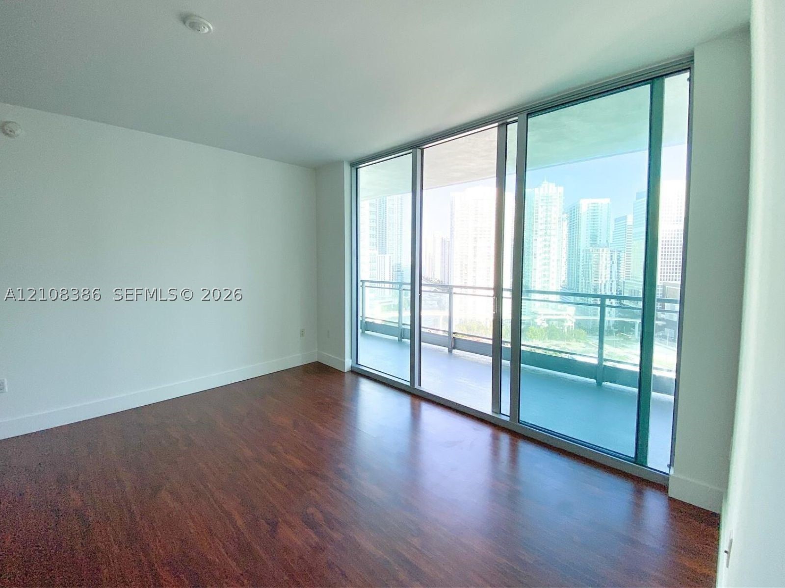 90 SW 3rd St #2401, Miami FL 33130