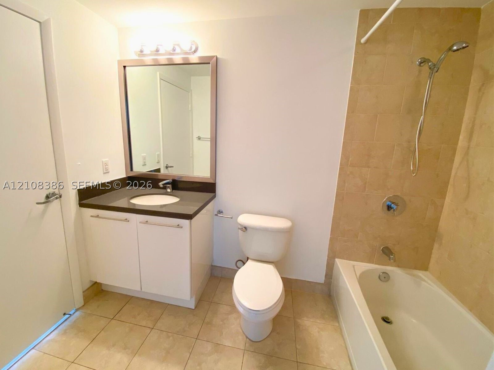 90 SW 3rd St #2401, Miami FL 33130