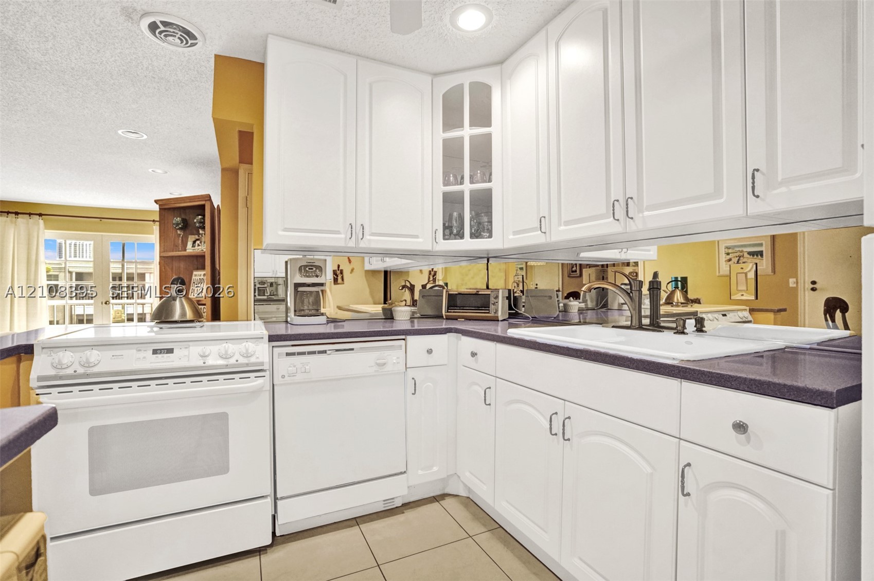 6511 Bay Club Dr #3, Fort Lauderdale FL 33308