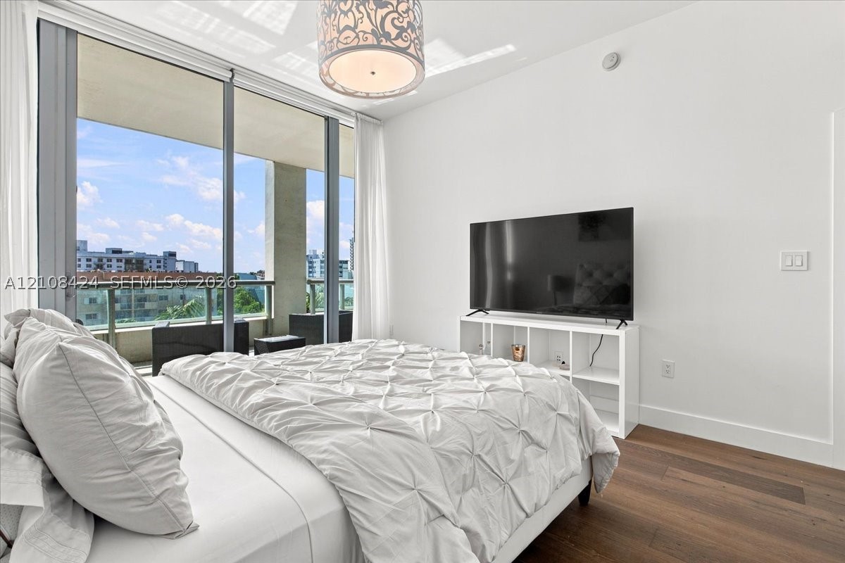 6799 Collins Ave #412, Miami Beach FL 33141