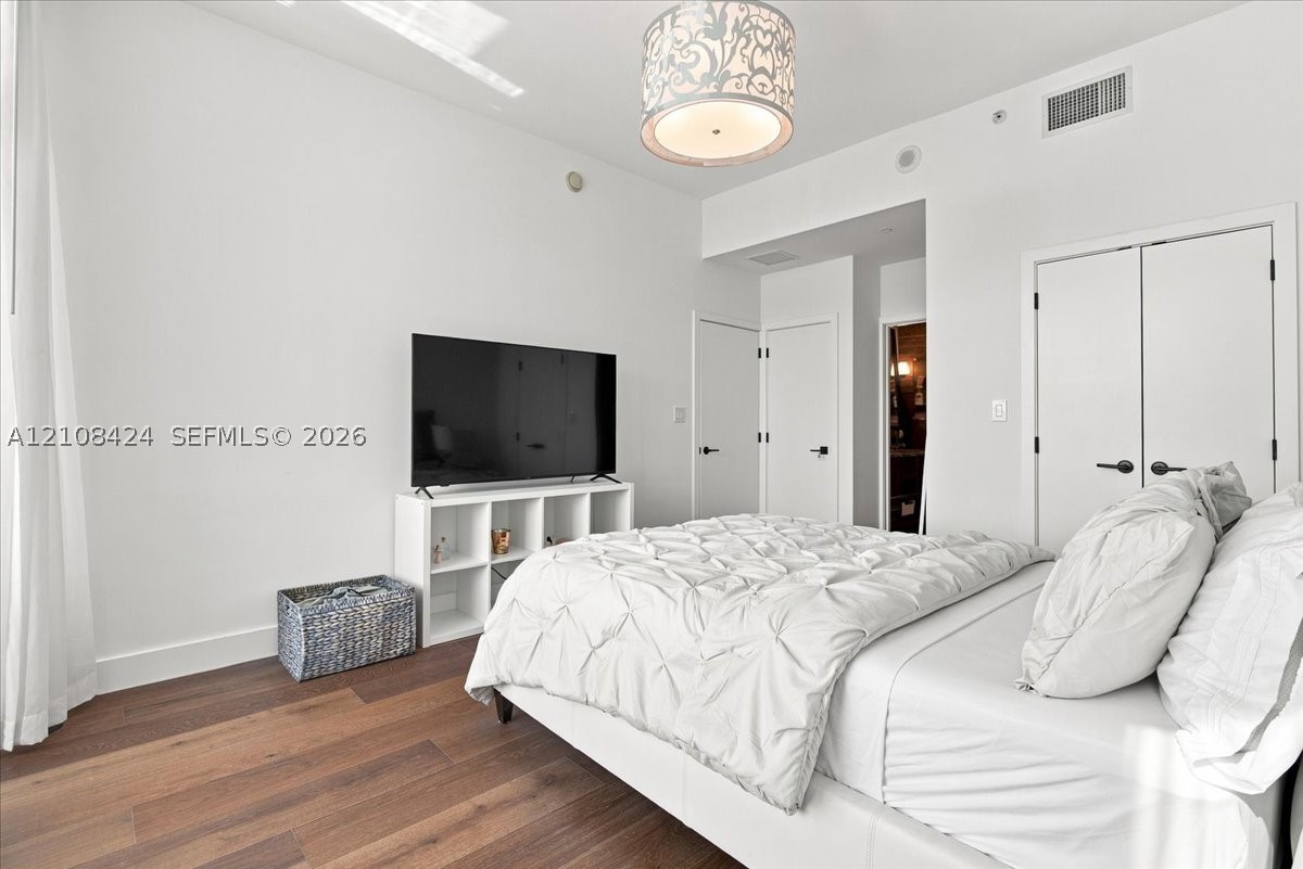 6799 Collins Ave #412, Miami Beach FL 33141