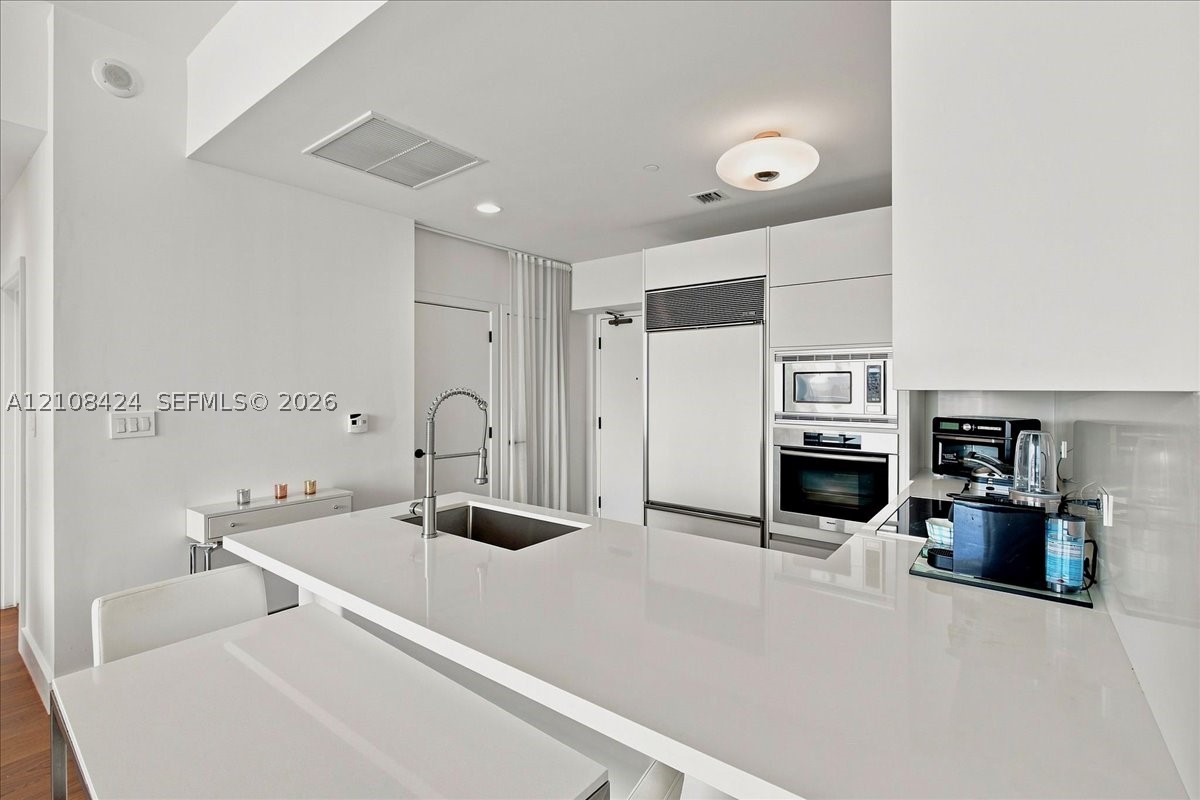 6799 Collins Ave #412, Miami Beach FL 33141
