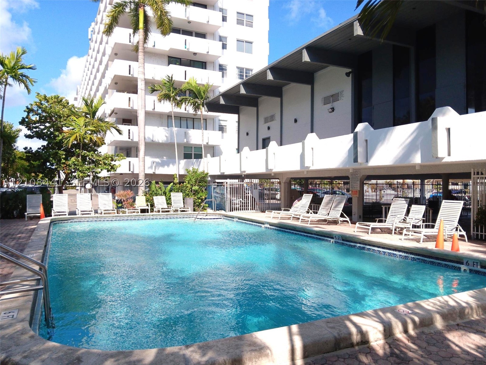 3703 NE 166th St #401, North Miami Beach FL 33160