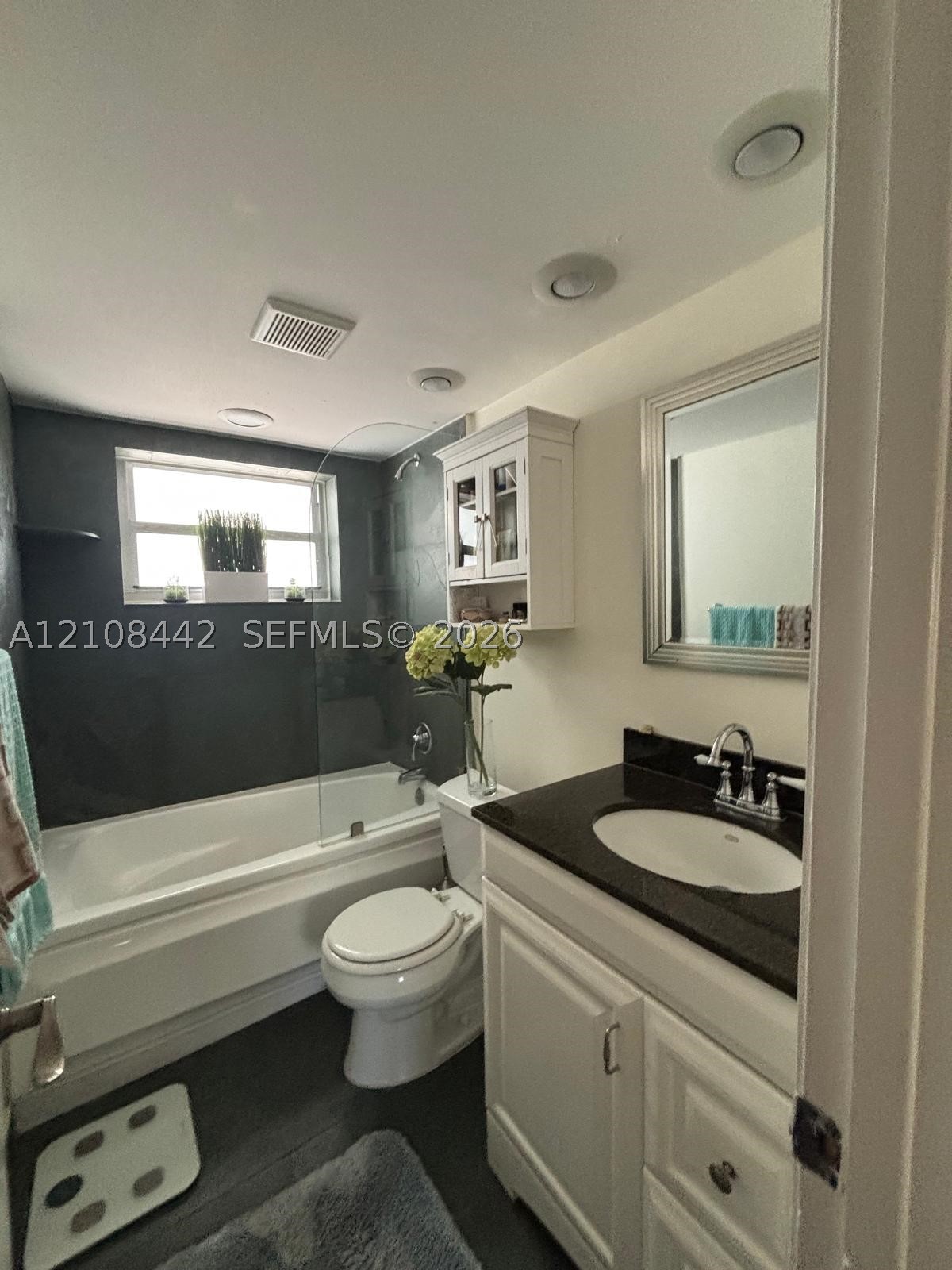 1610 Lenox Ave #302, Miami Beach FL 33139