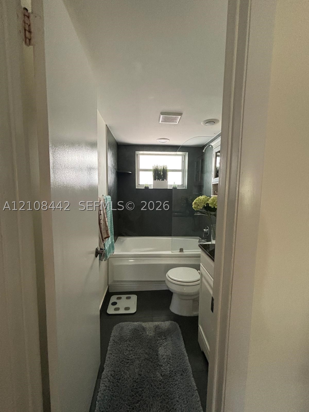 1610 Lenox Ave #302, Miami Beach FL 33139