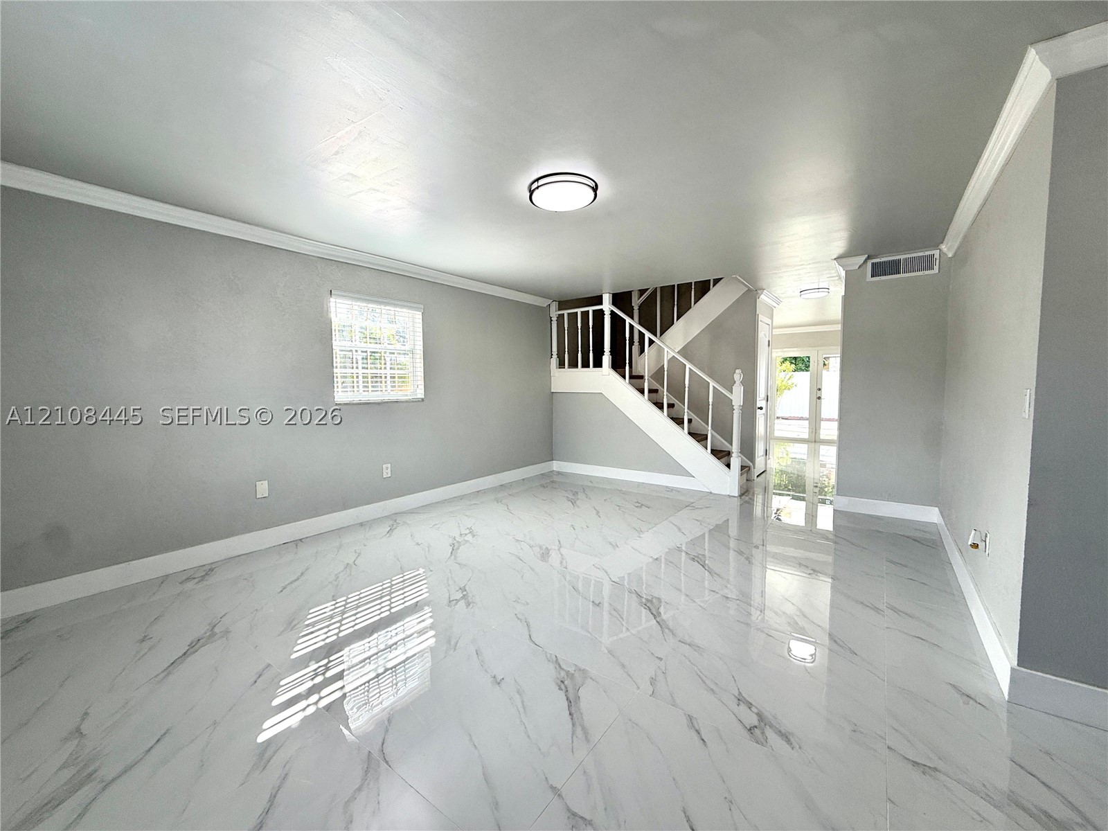 800 W 81st Pl, Hialeah FL 33014