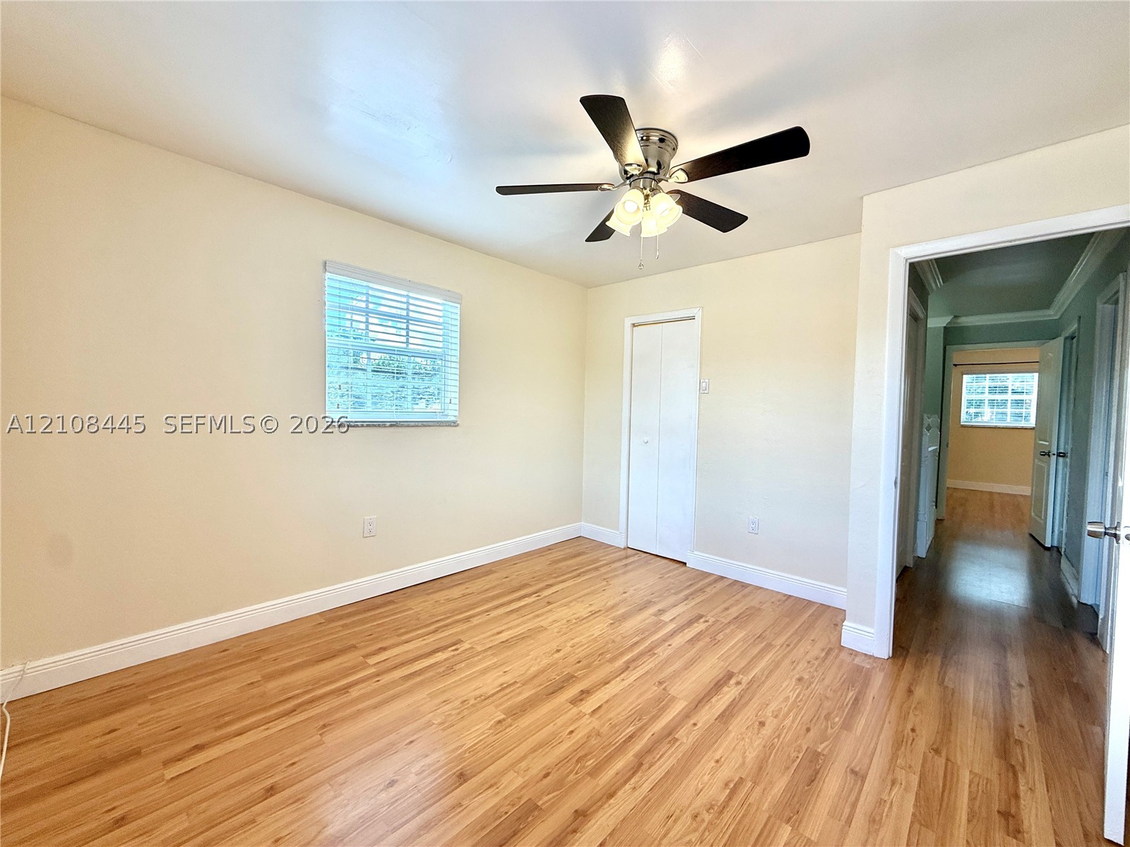 800 W 81st Pl, Hialeah FL 33014