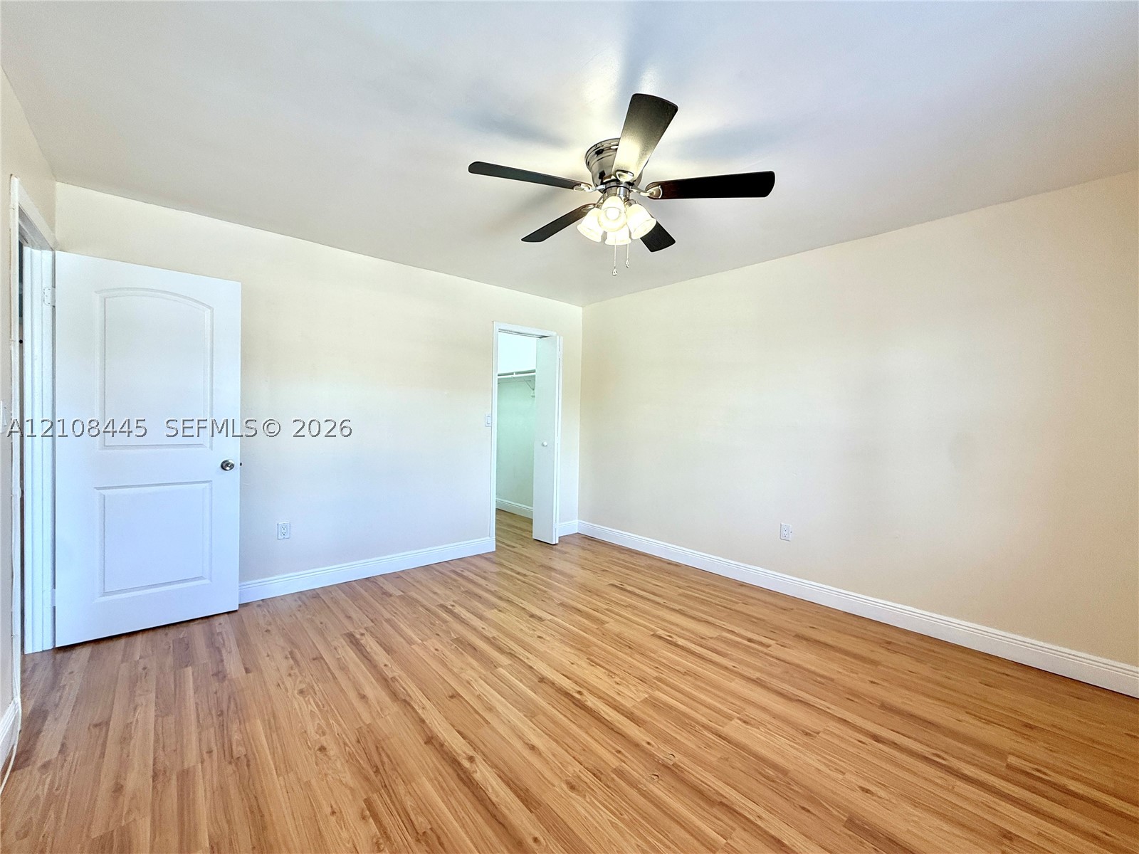 800 W 81st Pl, Hialeah FL 33014
