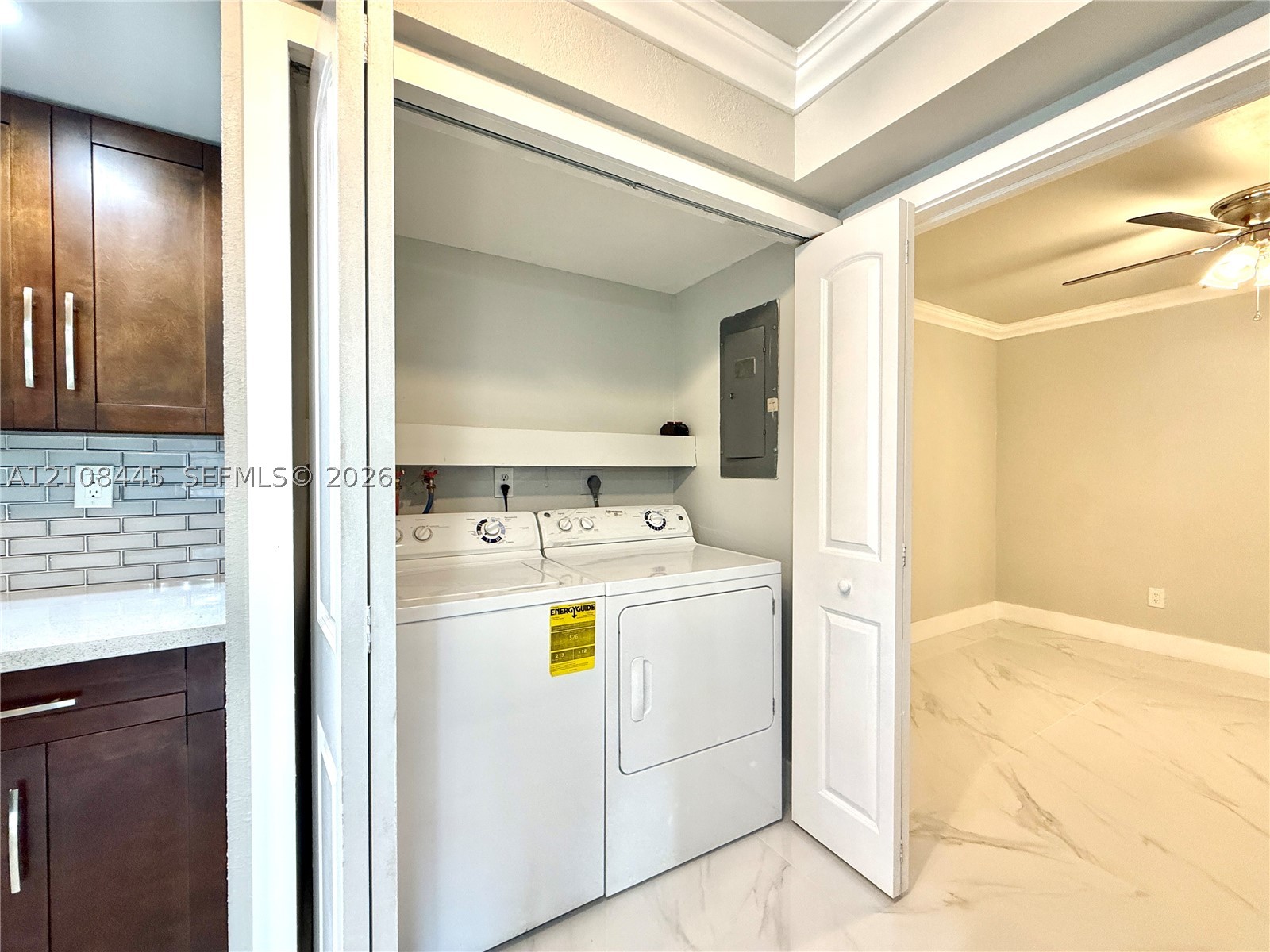 800 W 81st Pl, Hialeah FL 33014