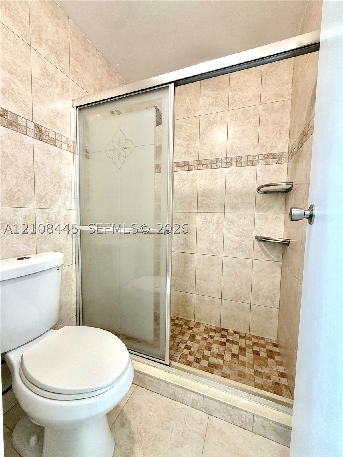 800 W 81st Pl, Hialeah FL 33014