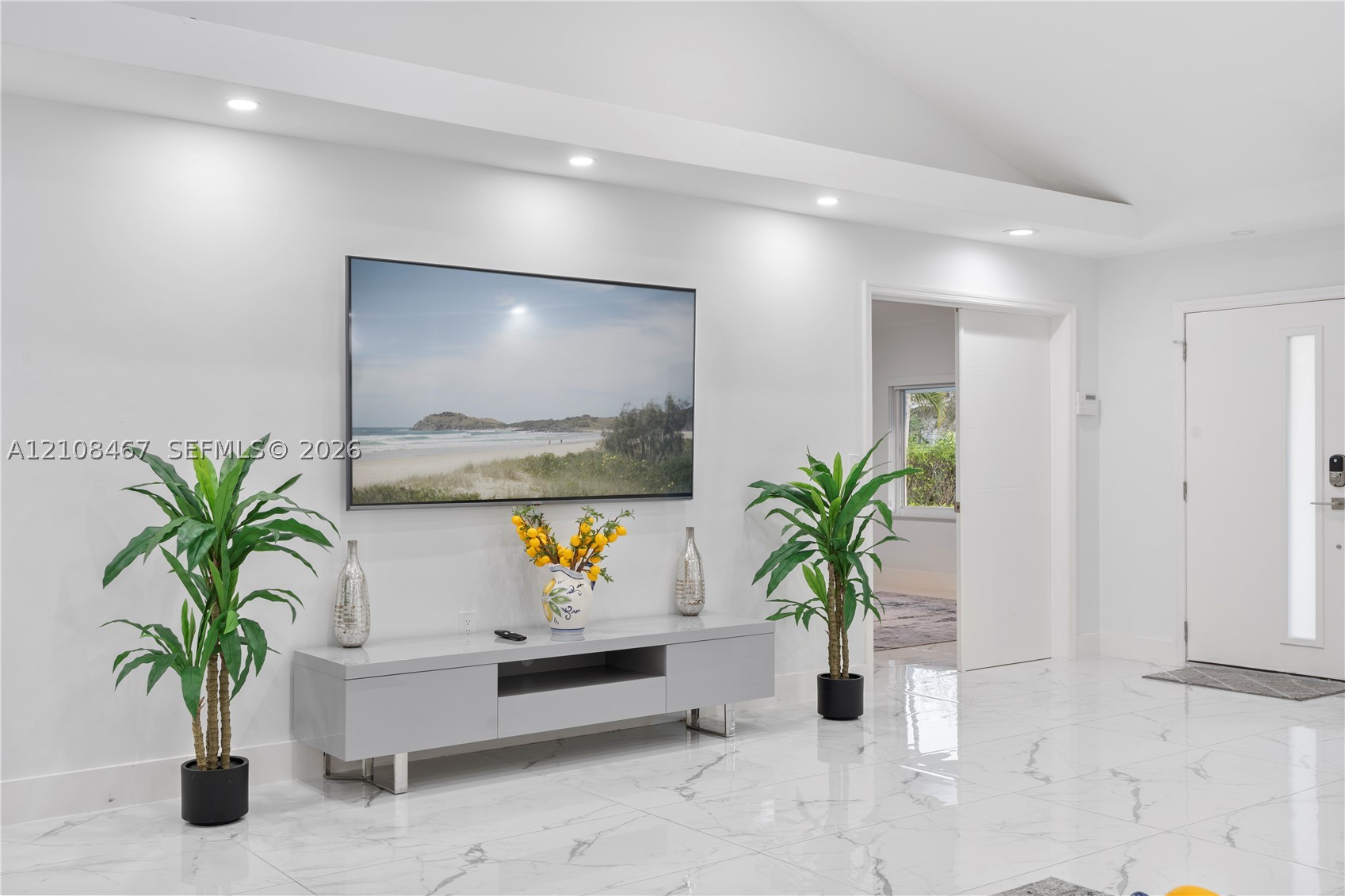 1247 Jackson St, Hollywood FL 33019