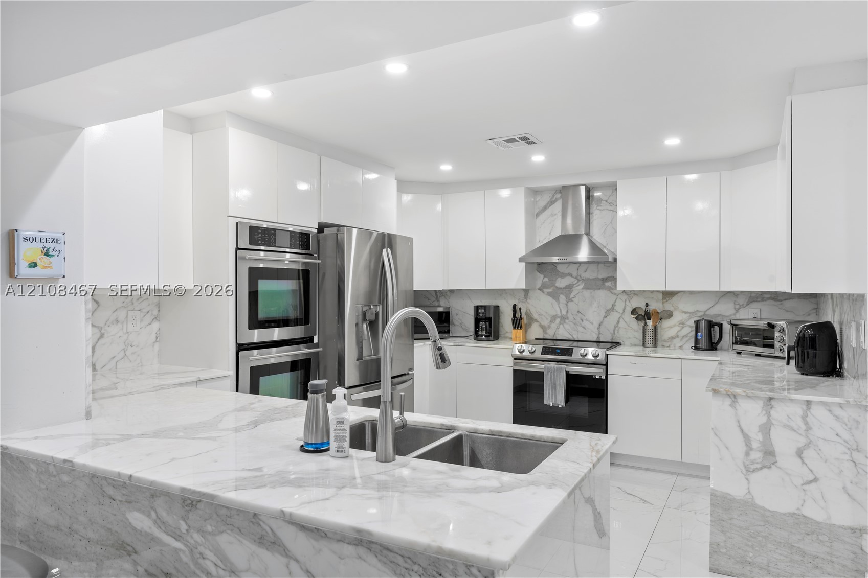 1247 Jackson St, Hollywood FL 33019