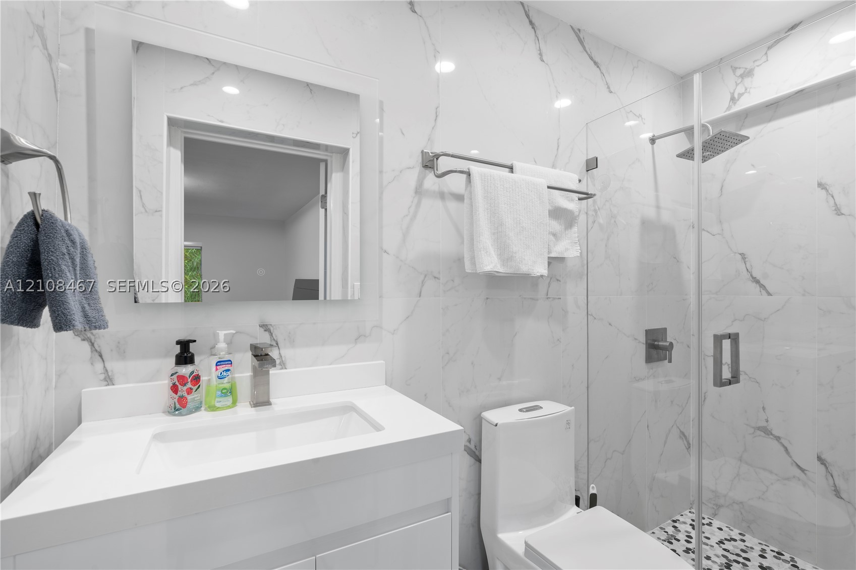 1247 Jackson St, Hollywood FL 33019