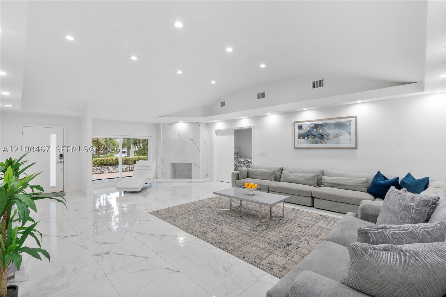 1247 Jackson St, Hollywood FL 33019