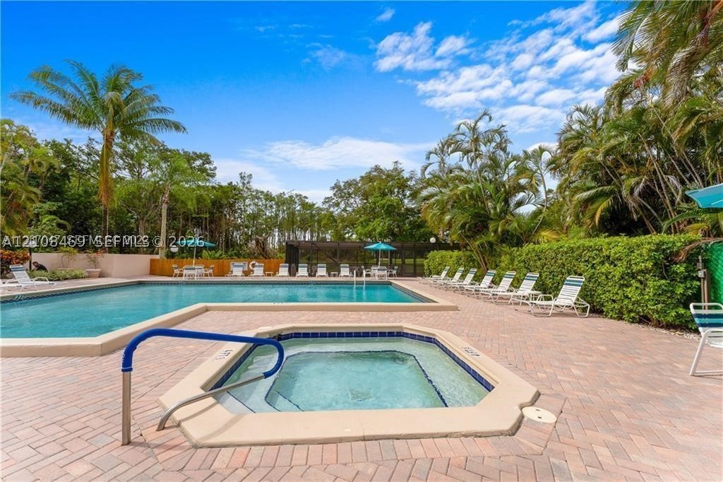 21362 Juego Cir #33E, Boca Raton FL 33433