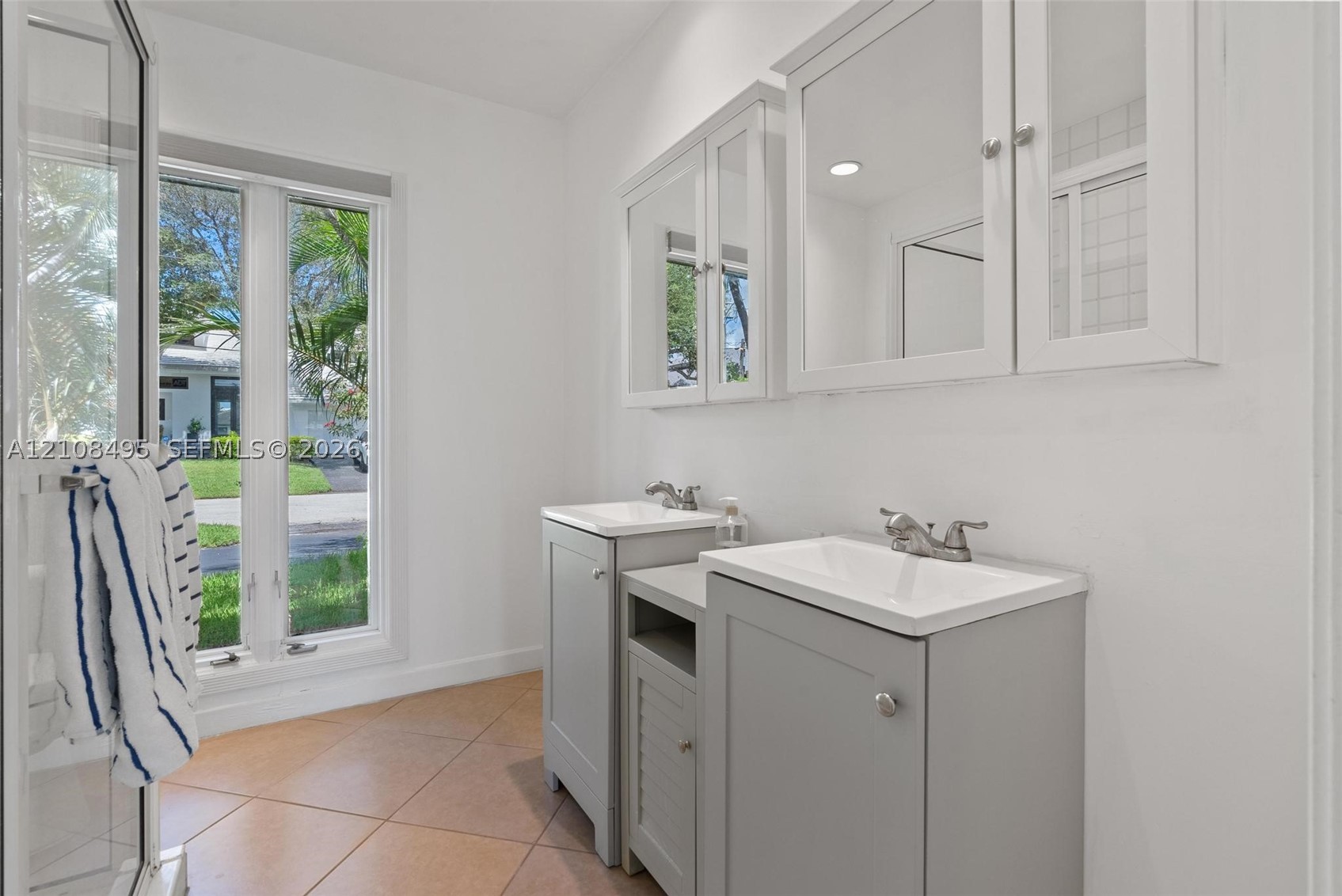 3080 NE 43rd St, Fort Lauderdale FL 33308
