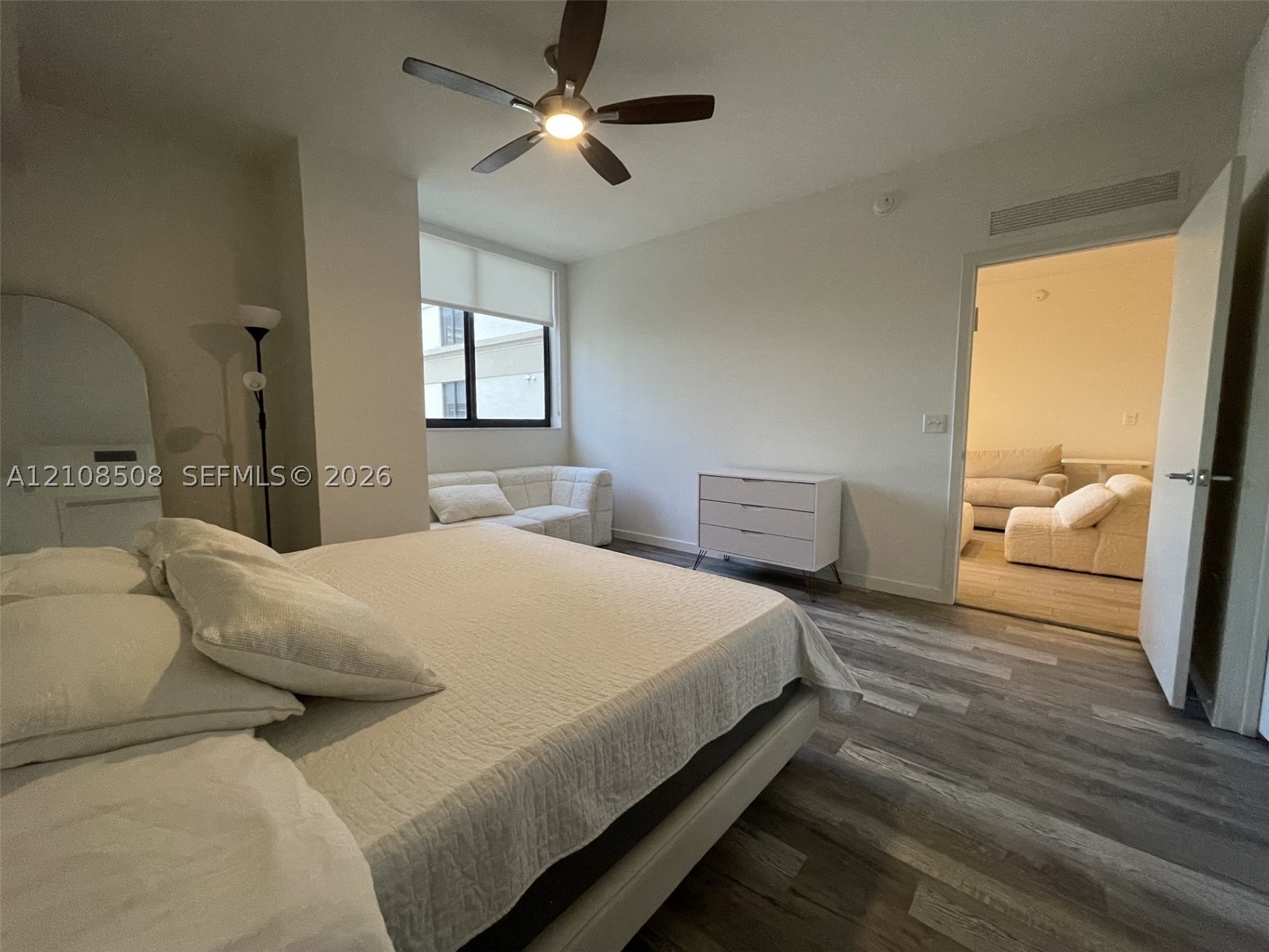 999 SW 1st Ave #3207, Miami FL 33130