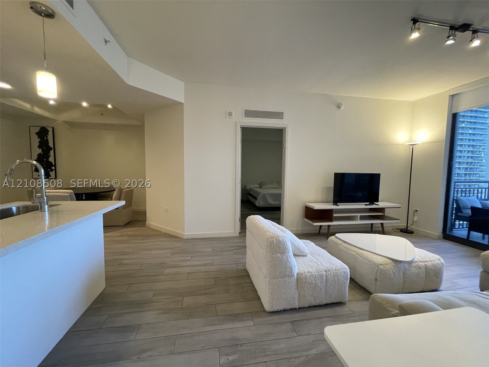999 SW 1st Ave #3207, Miami FL 33130