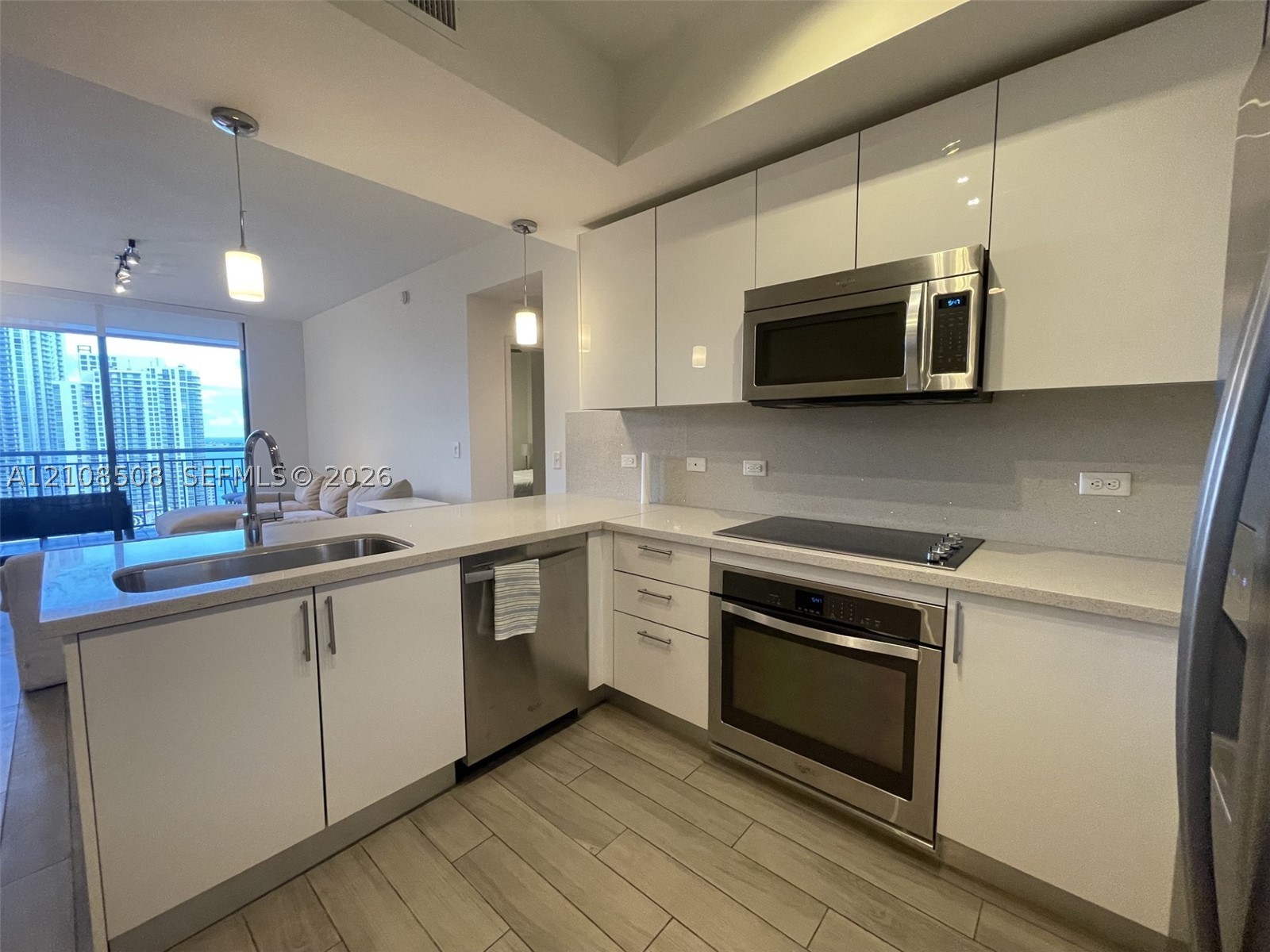 999 SW 1st Ave #3207, Miami FL 33130