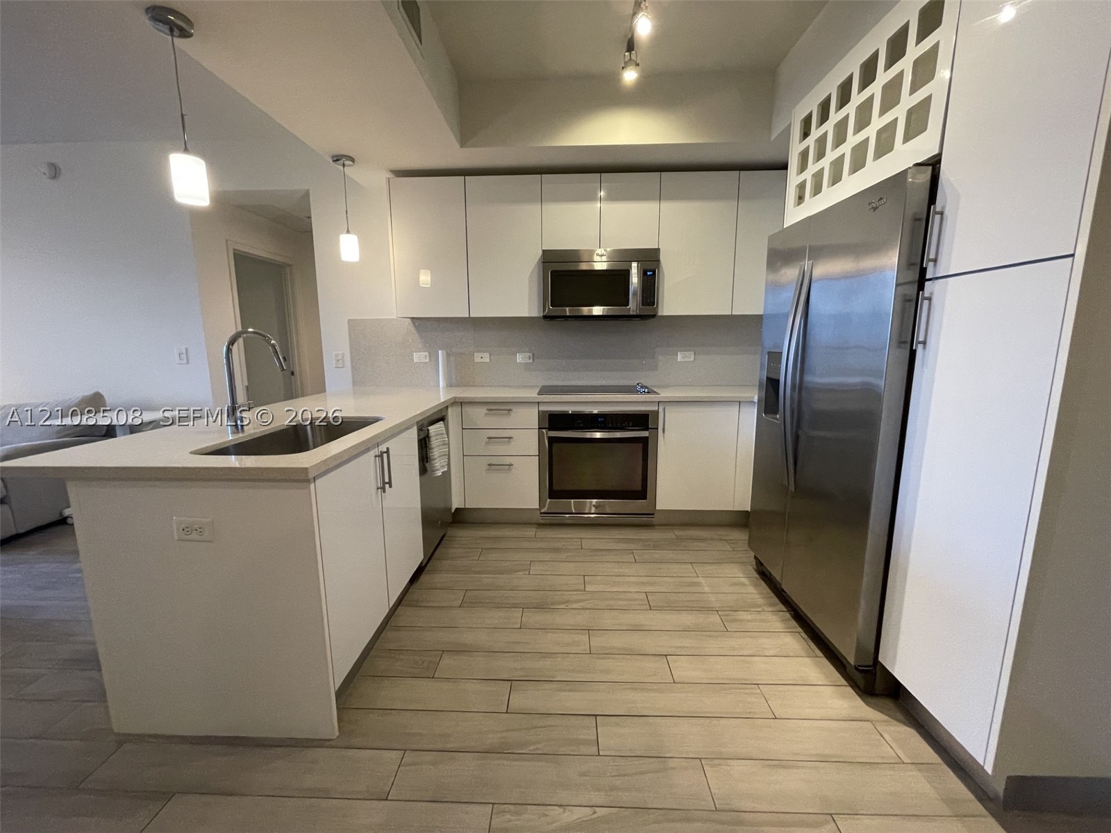 999 SW 1st Ave #3207, Miami FL 33130