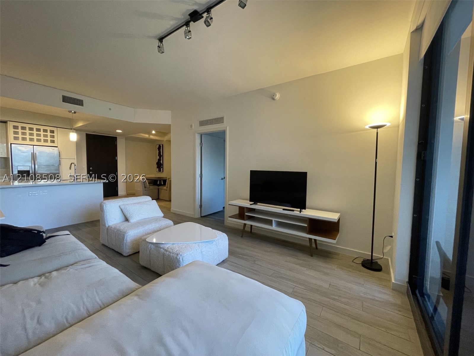999 SW 1st Ave #3207, Miami FL 33130