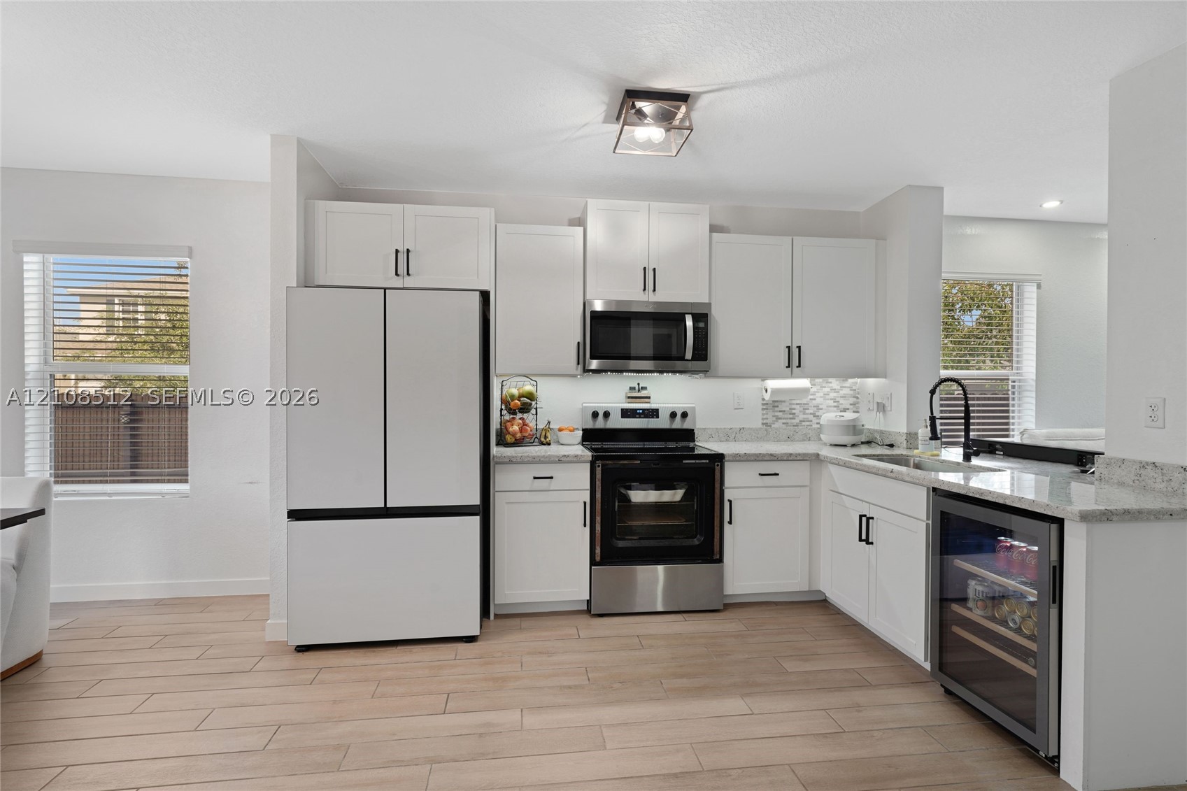 572 NE 6th Pl, Homestead FL 33034