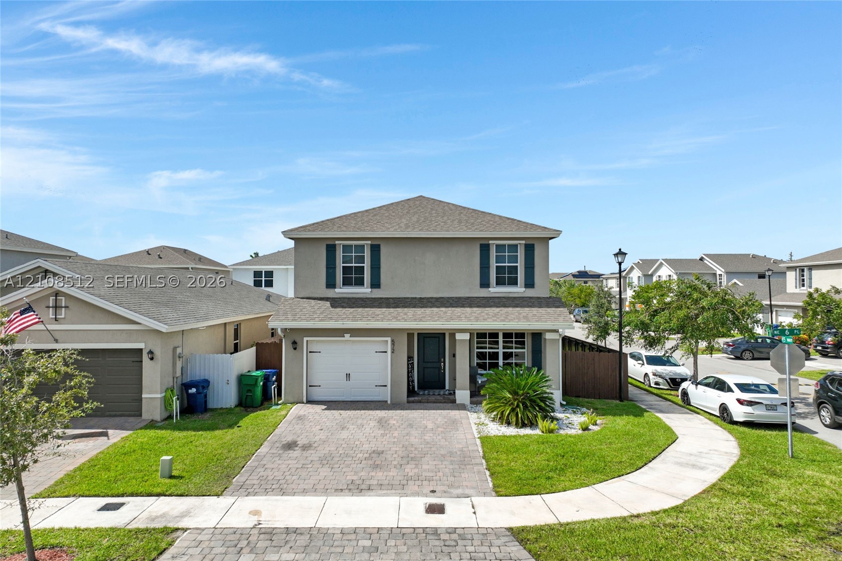 572 NE 6th Pl, Homestead FL 33034