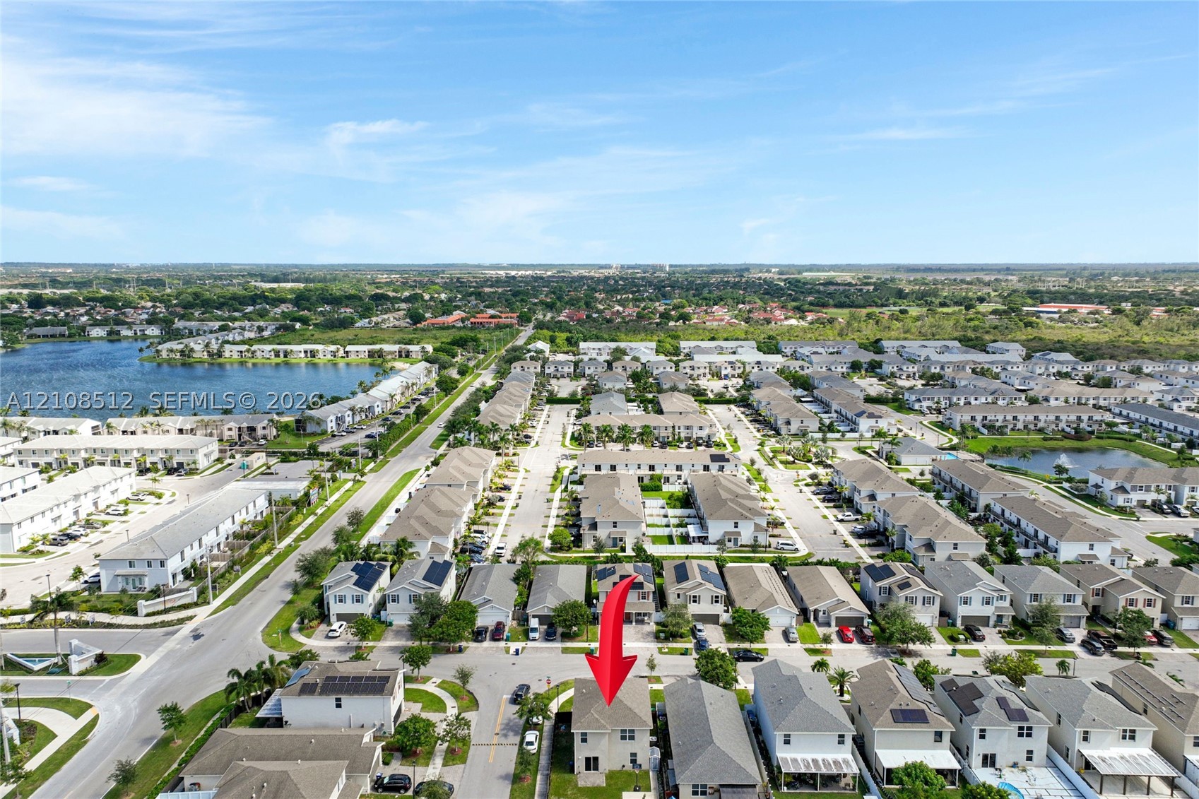 572 NE 6th Pl, Homestead FL 33034