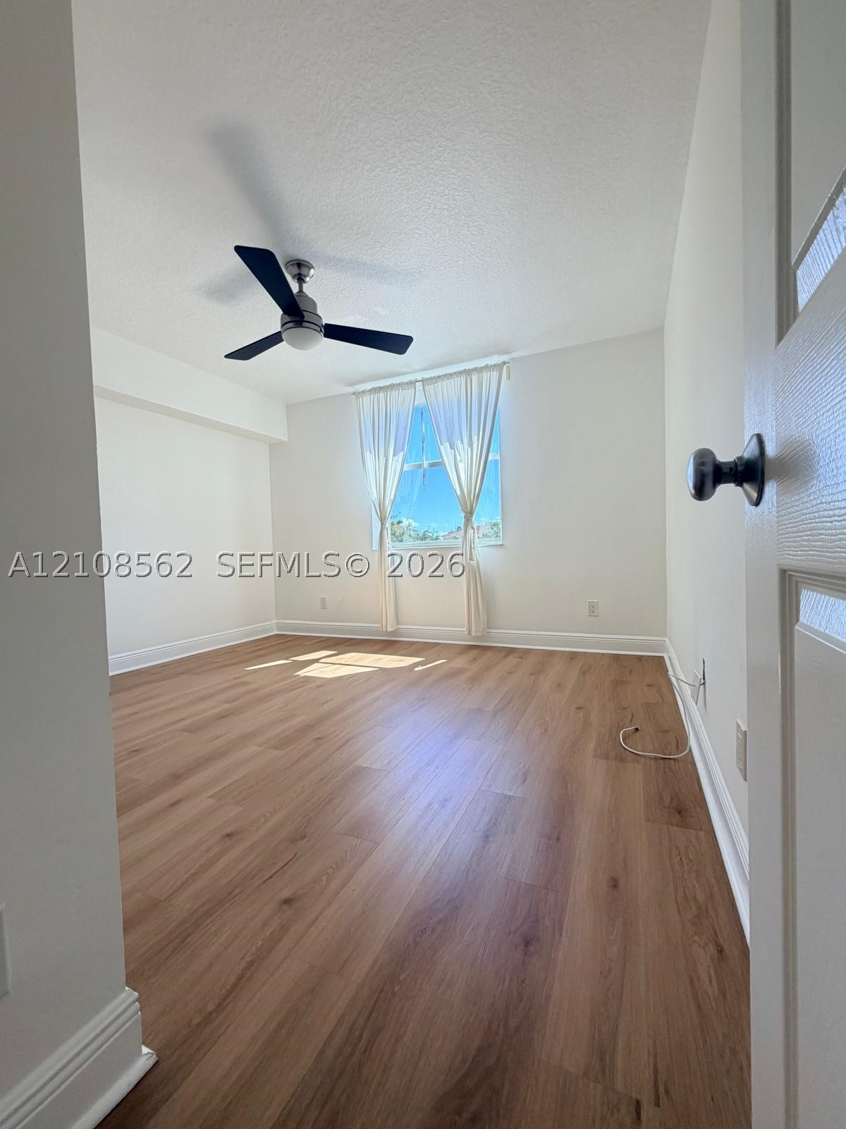 529 E Sheridan St #305, Dania Beach FL 33004