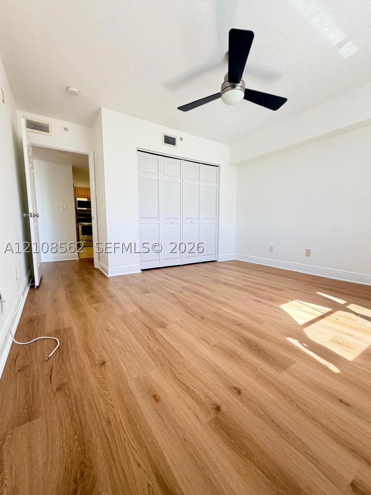 529 E Sheridan St #305, Dania Beach FL 33004