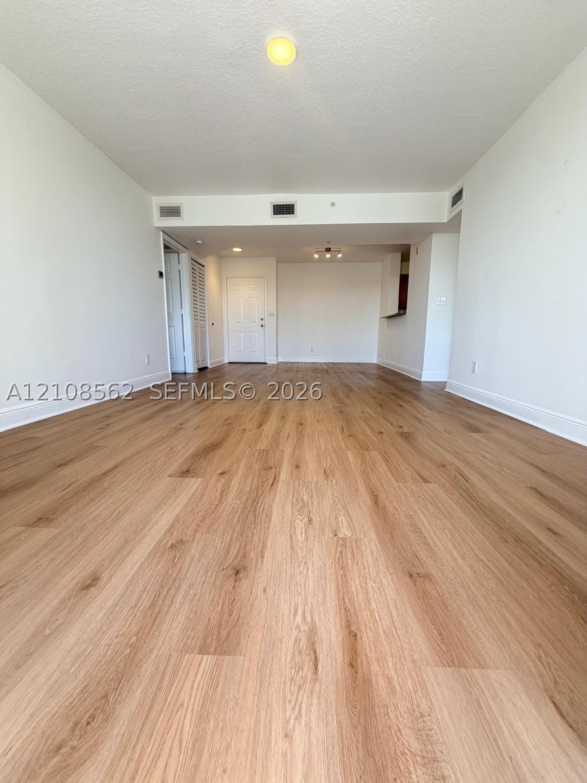 529 E Sheridan St #305, Dania Beach FL 33004