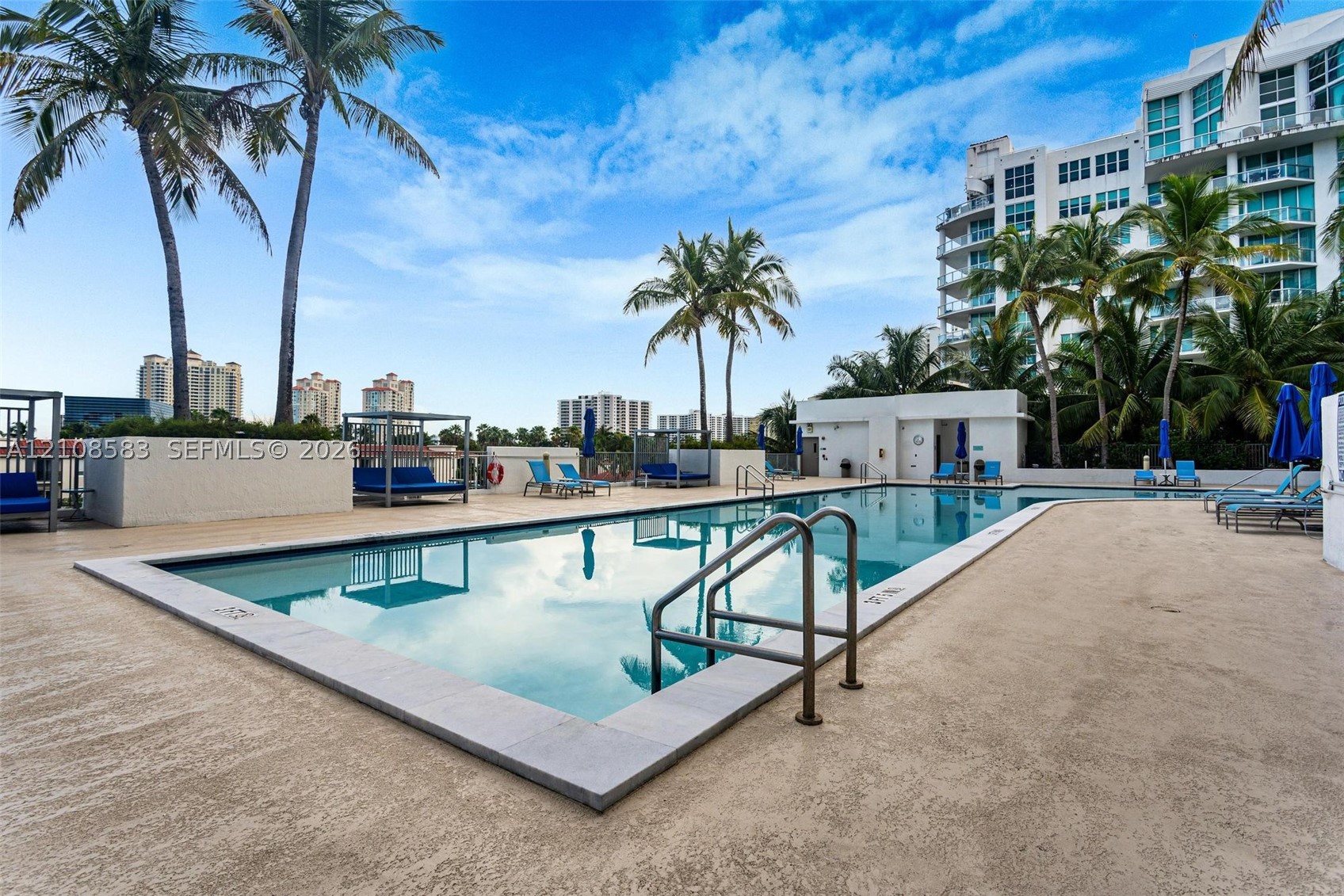 3029 NE 188th St #910, Aventura FL 33180